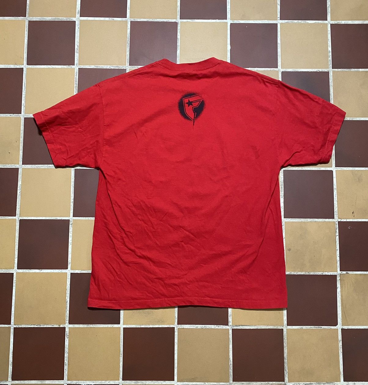 Famous Stars And Straps × Vintage Vintage Y2K Famous Stars And Stripes T-Shirt Size US XL / EU 56 / 4 - 4 Thumbnail