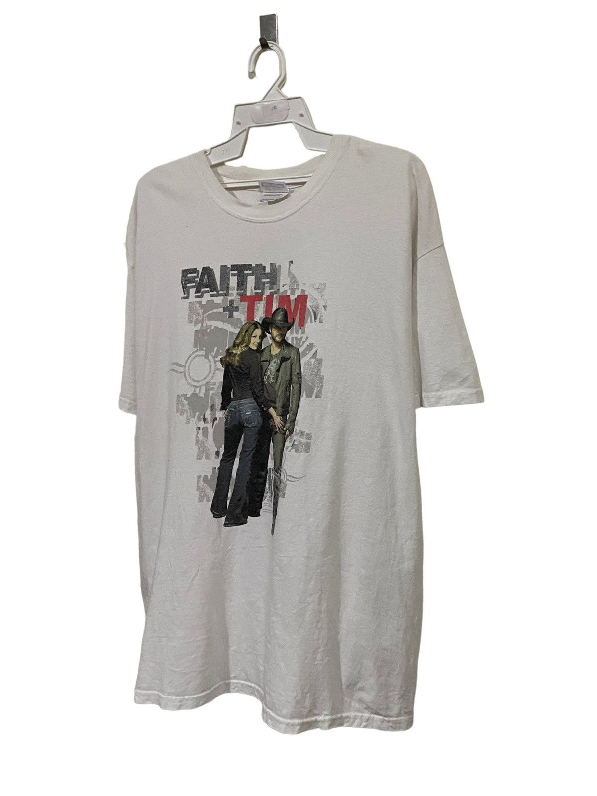 Band Tees × Country Road × Vintage Vintage Faith Hill & Tim Mcgraw Concert Distressed Tee Size US XL / EU 56 / 4 - 3 Thumbnail