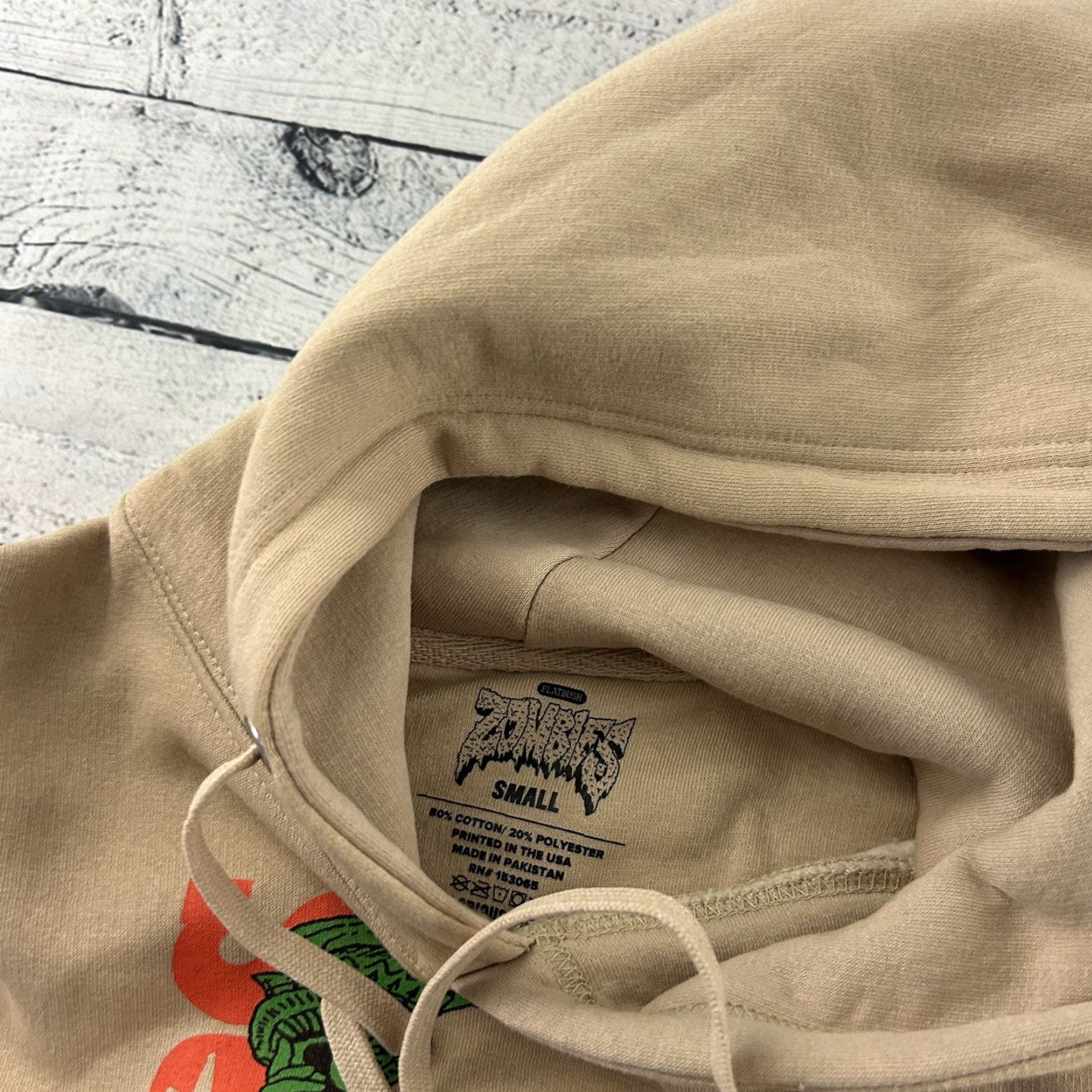 Vintage VINTAGE The Glorious Dead Flatbrush Zombies Hoodie Men S Small Tan Pullover Sweatshirt Brown NS? Size US S / EU 44-46 / 1 - 4 Thumbnail