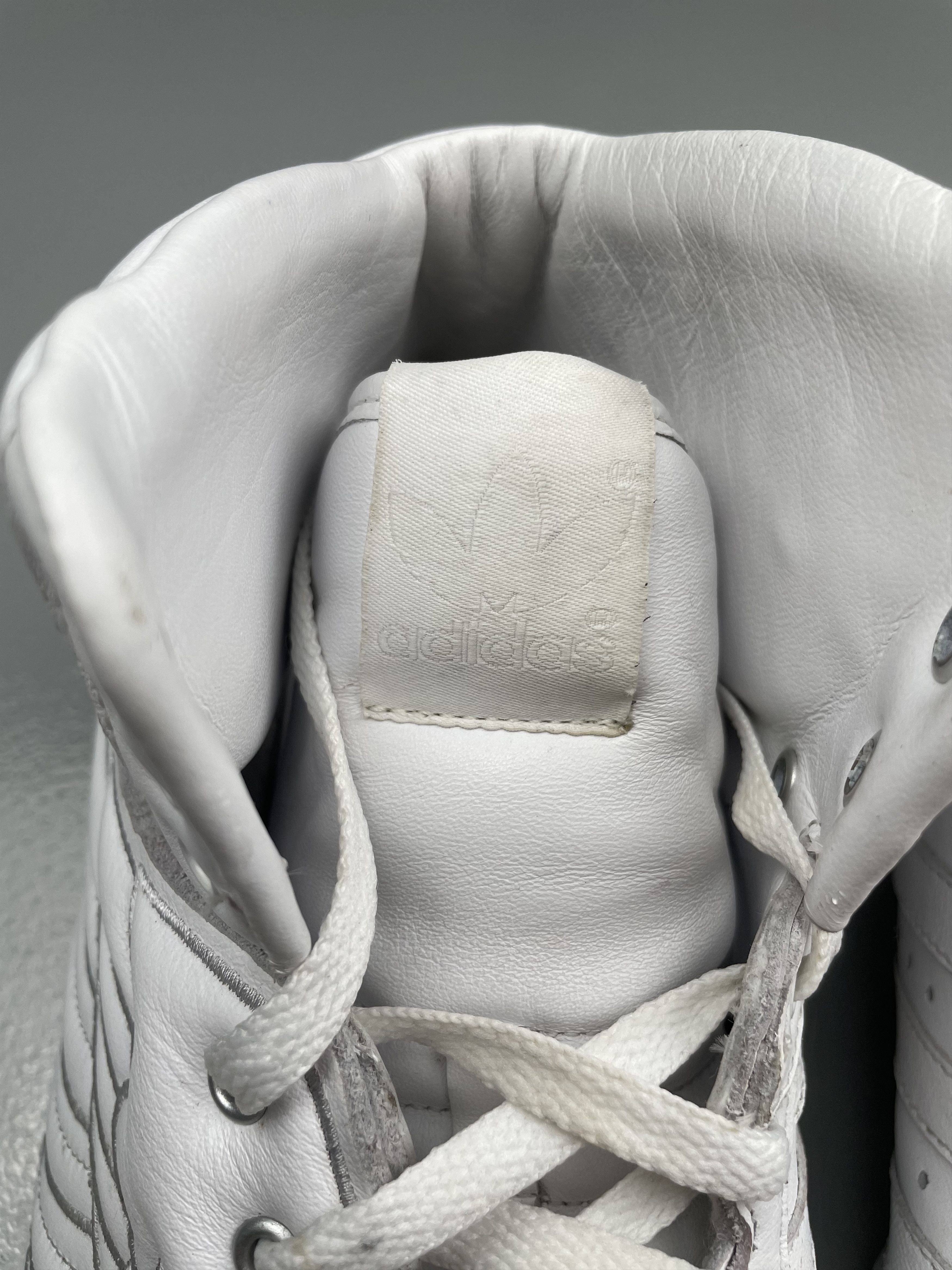 Adidas × Jeremy Scott adidas X Jeremy Scott 2009 JS Wings (white/silver) Size US 10 / EU 43 - 11 Thumbnail