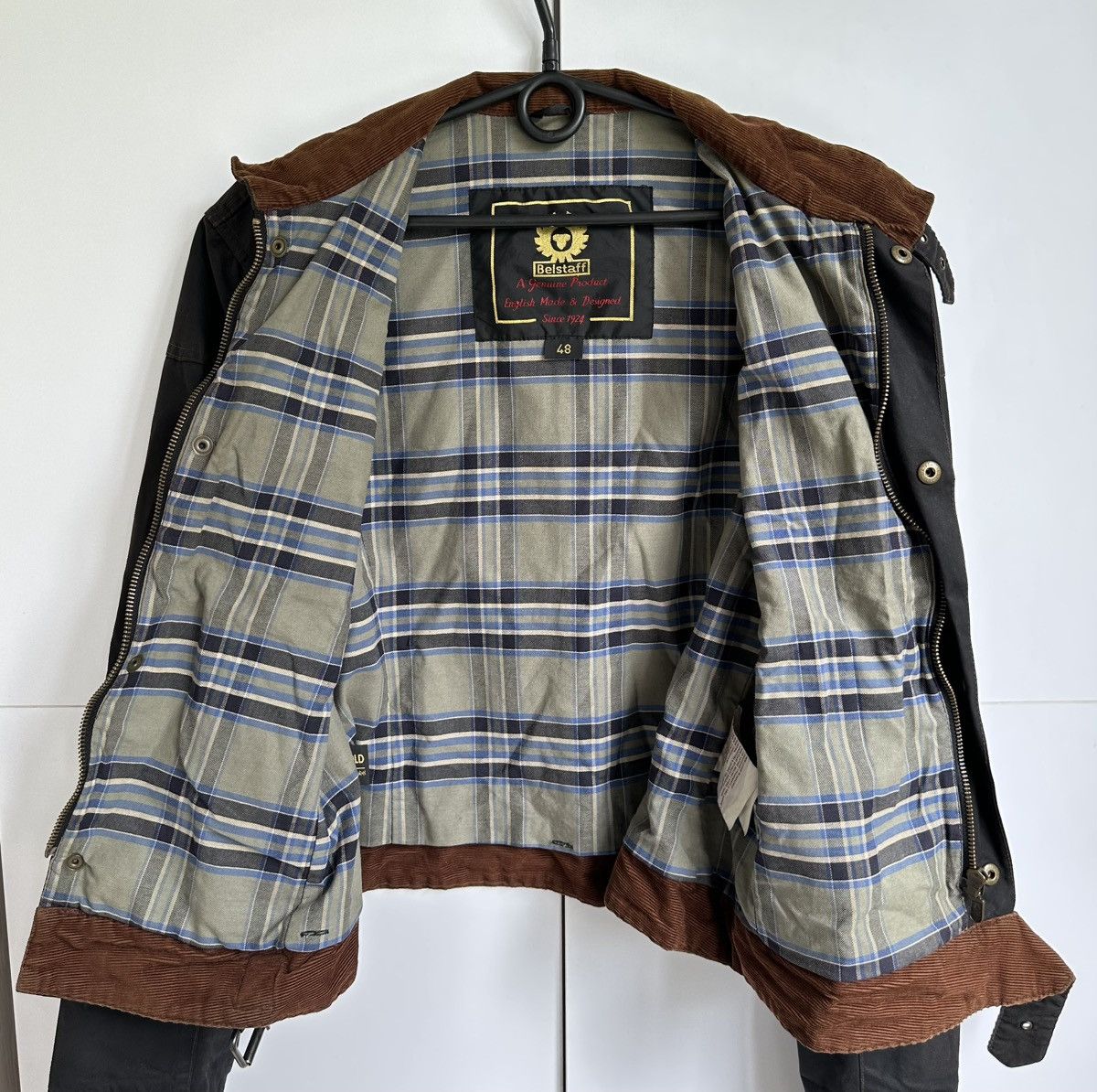 Belstaff Women's Belstaff Cougar Gold Label Waxed Biker Jacket Rare Size US L / EU 52-54 / 3 - 9 Thumbnail