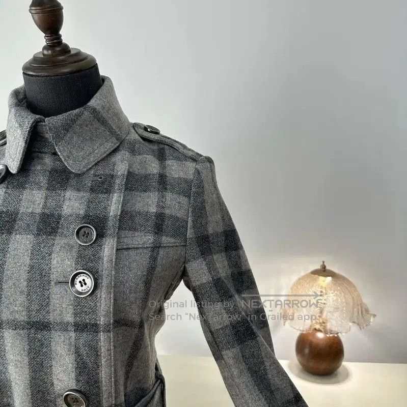 Burberry Burberry Gray Plaid Women's Trench Coat. Size M / US 6-8 / IT 42-44 - 4 Thumbnail