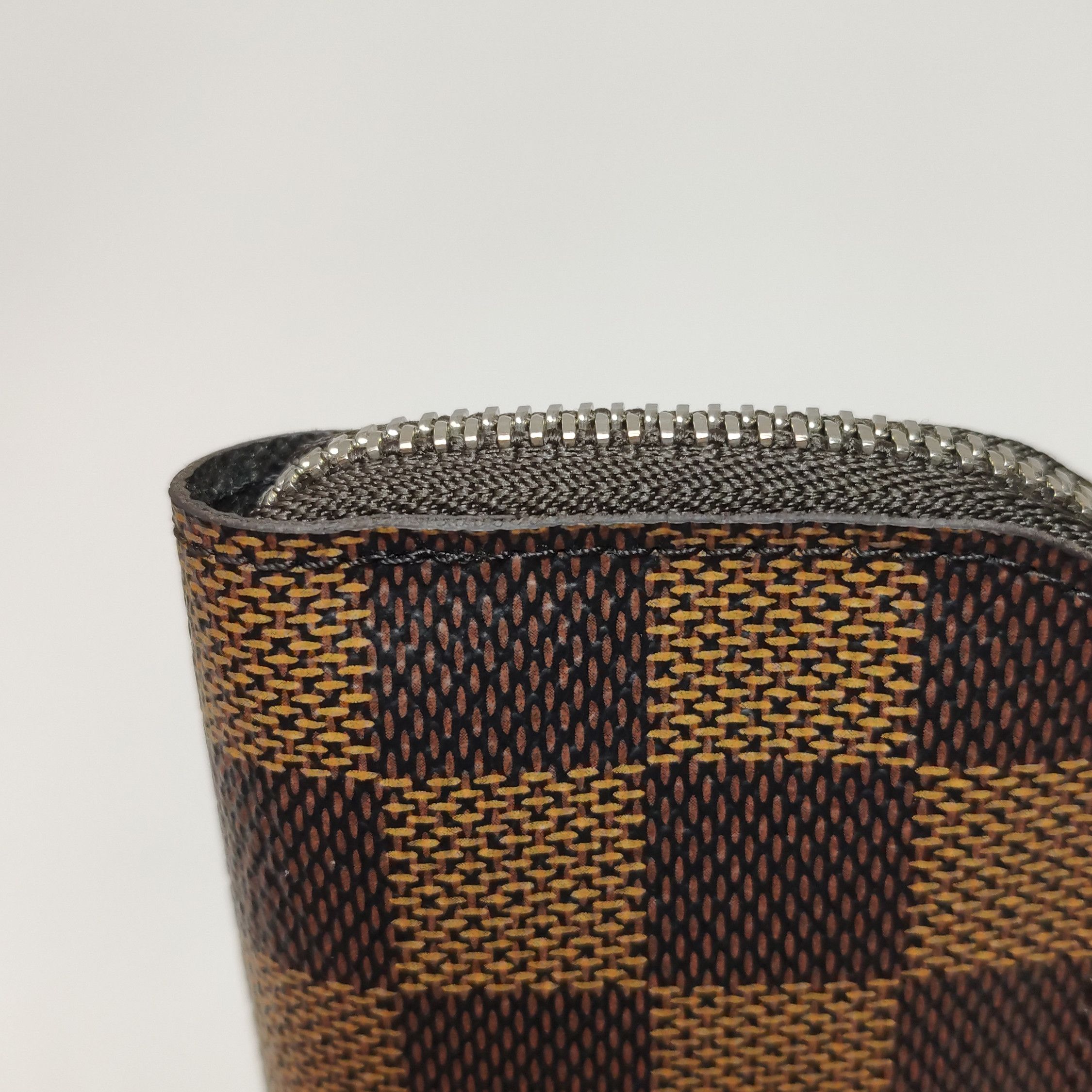 Louis Vuitton Louis Vuitton (LV) Checkerboard Zip Coin Purse -y2506 Size ONE SIZE - 9 Thumbnail