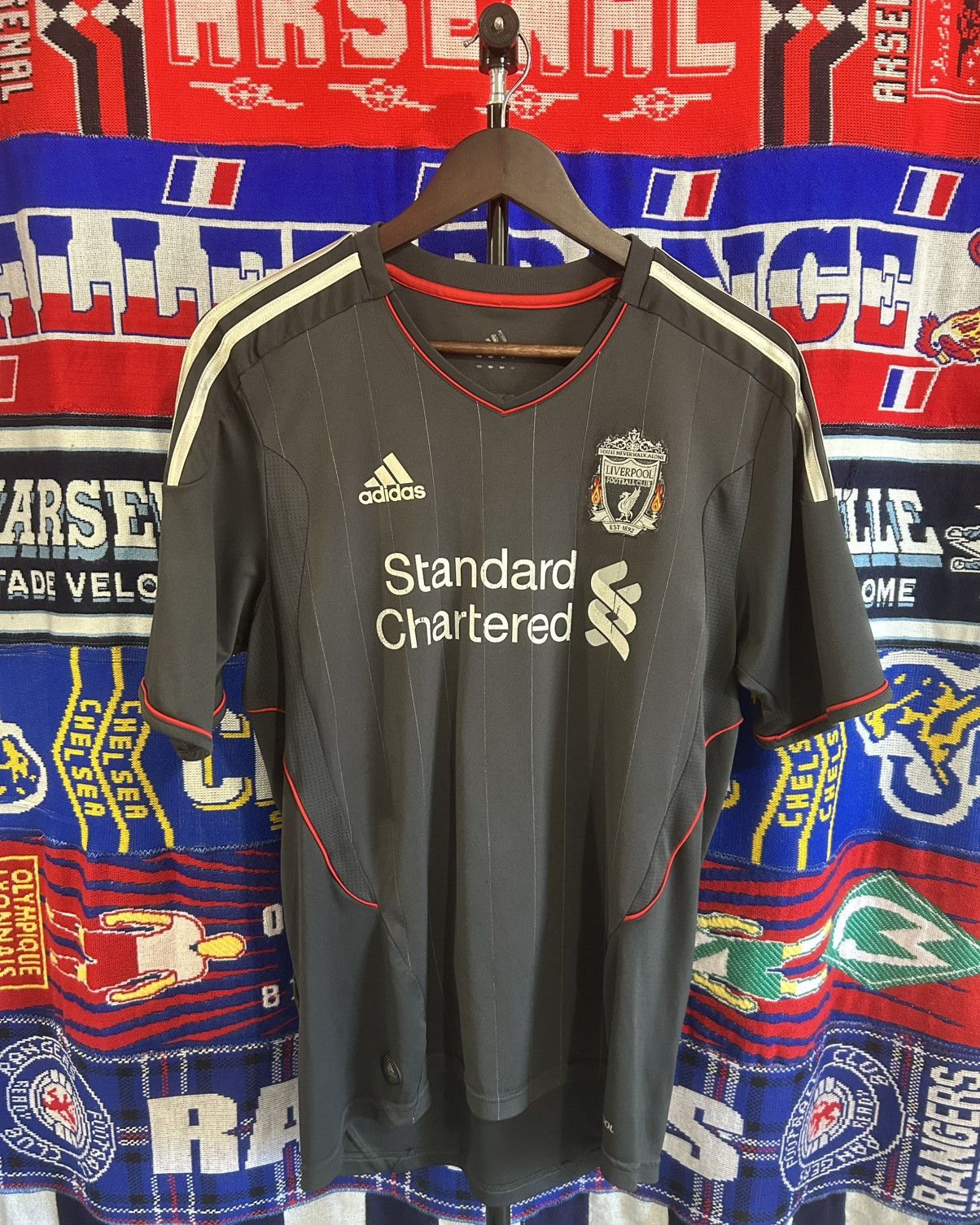 Adidas Liverpool 2011-2012 Luis Suarez shier Size US M / EU 48-50 / 2 - 1 Thumbnail