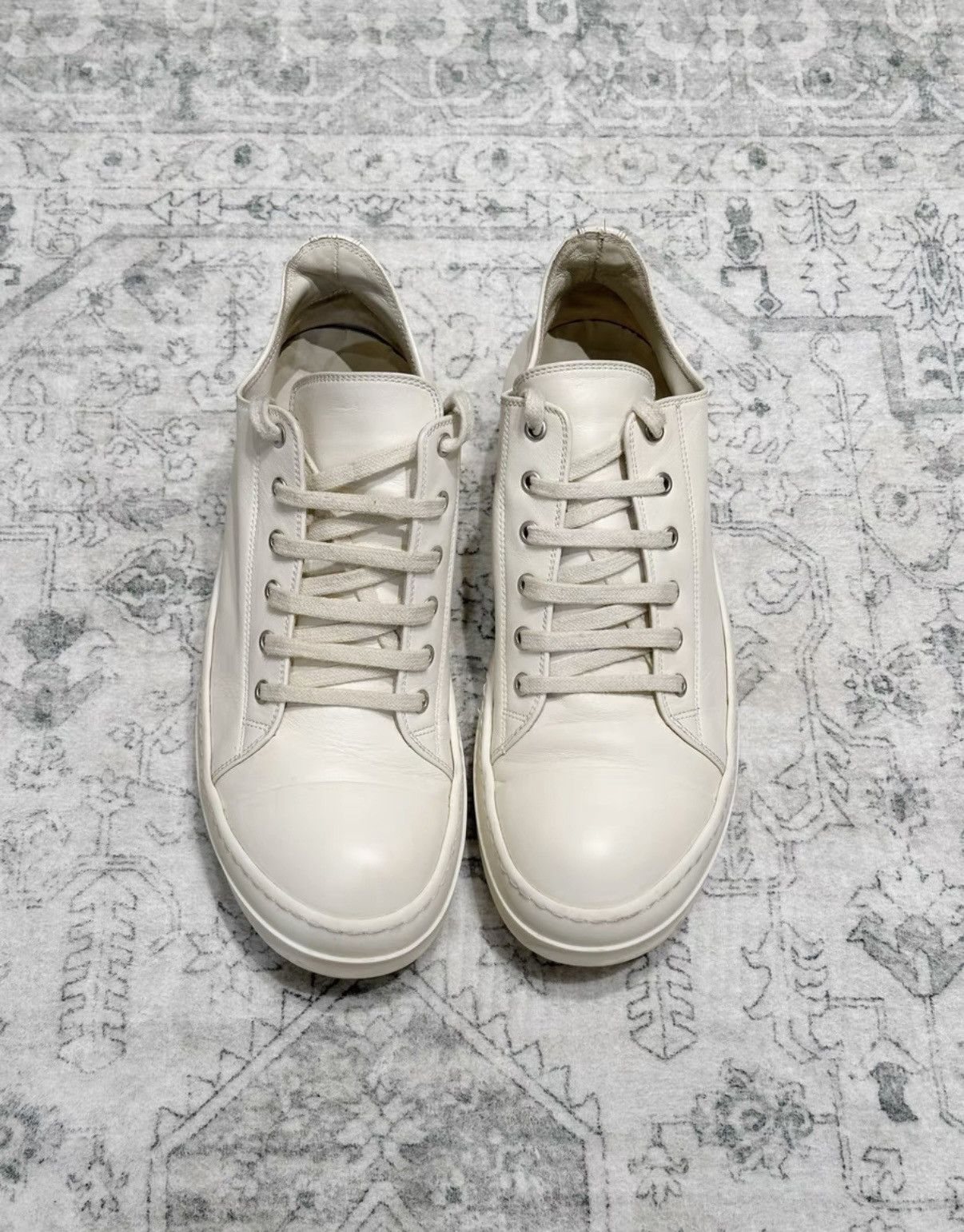 Rick Owens Rick Owens white low-top Converse, white cowhide leather Size US 8.5 / EU 41-42 - 2 Thumbnail