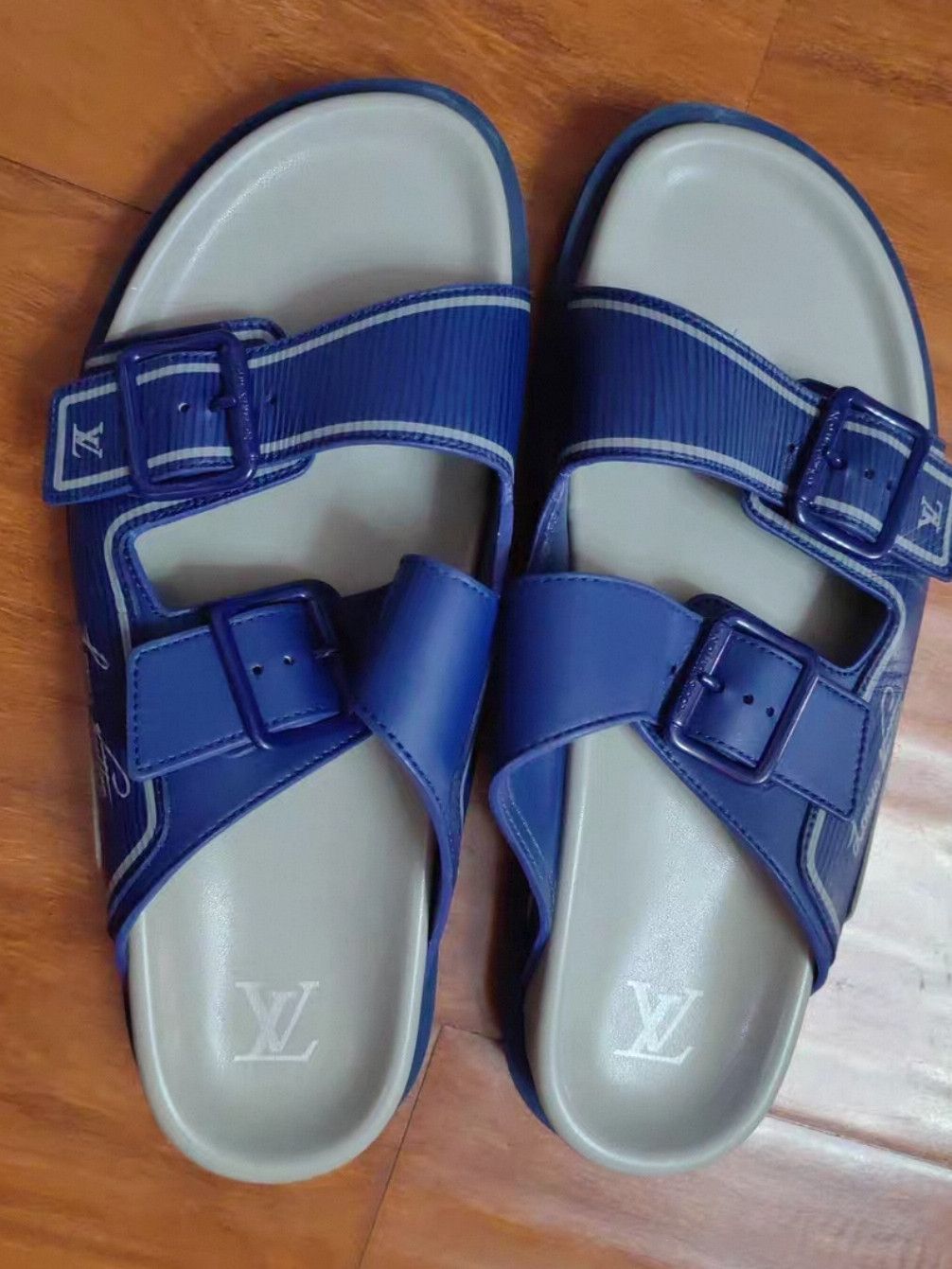 Louis Vuitton Louis Vuitton Trainer wear-resistant slipper Size US 10 / EU 43 - 2 Thumbnail
