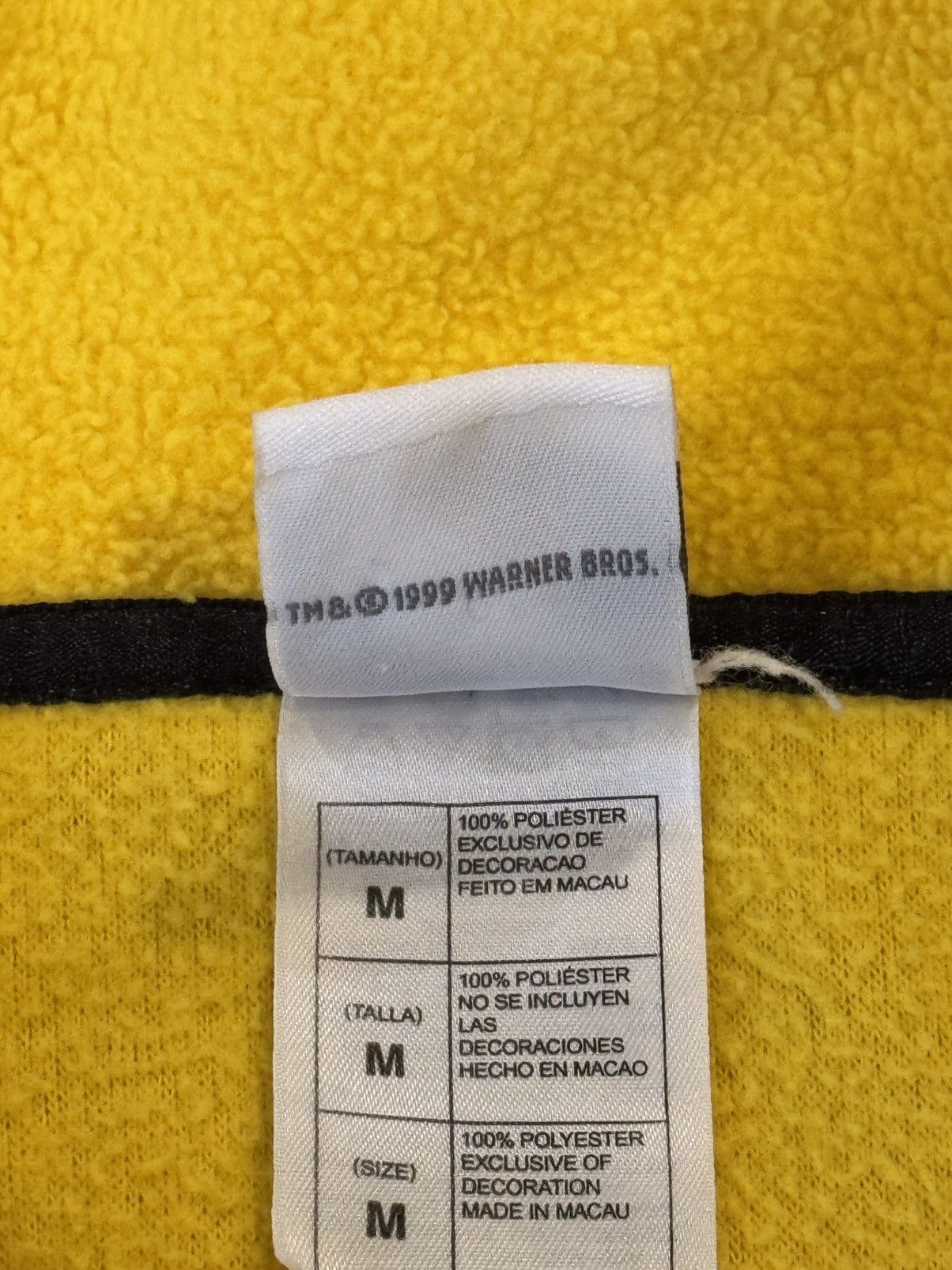 Warner Bros Vintage 1999 tweety fleece medium Size US M / EU 48-50 / 2 - 4 Thumbnail