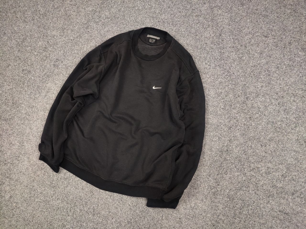 Nike Vintage 90's Nike Logo Black Faded Square Sweatshirts USA Size US XL / EU 56 / 4 - 3 Thumbnail