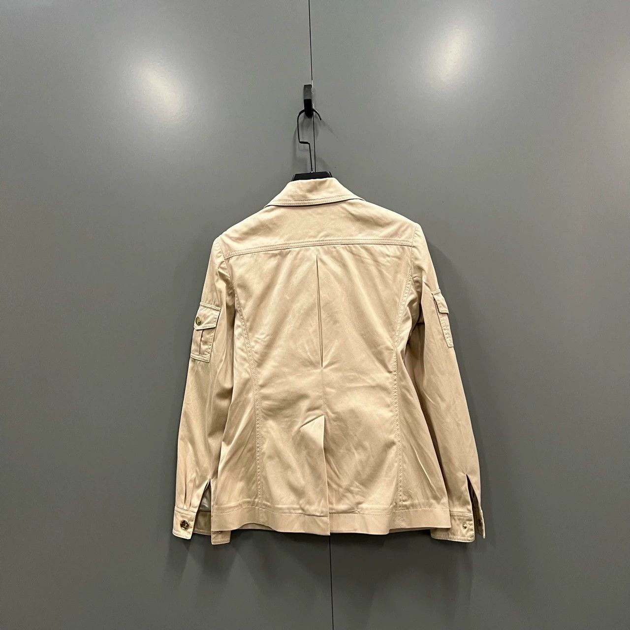 Gucci beige multi-pocket work jacket by gucci Size US L / EU 52-54 / 3 - 2 Thumbnail