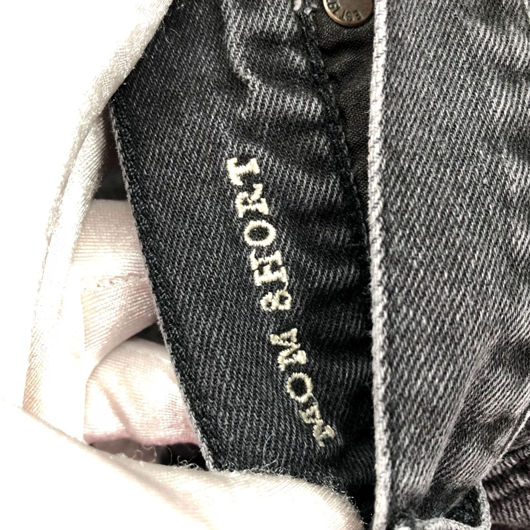 American Eagle Outfitters American Eagle Mom Short Womens 00 Washed Black Distressed Denim Cutoff Size 24" / US 00 / IT 34 - 7 Thumbnail