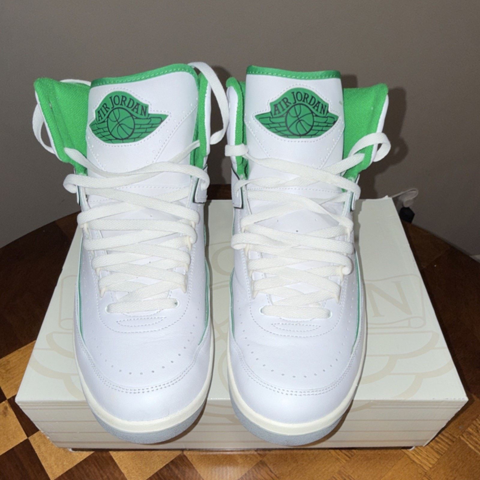 Nike Jordan Air Jordan 2 Retro Lucky Green Men's 14 Size US 14 / EU 47 - 3 Thumbnail