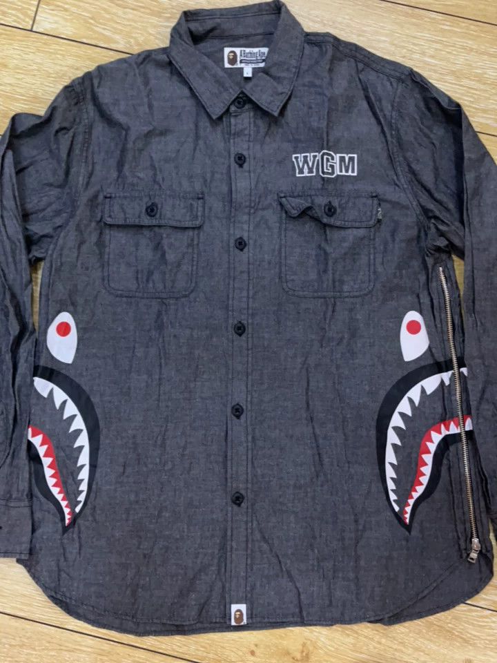 Bape Bape Shark Shirt Casual Short Sleeve Size US L / EU 52-54 / 3 - 1 Thumbnail