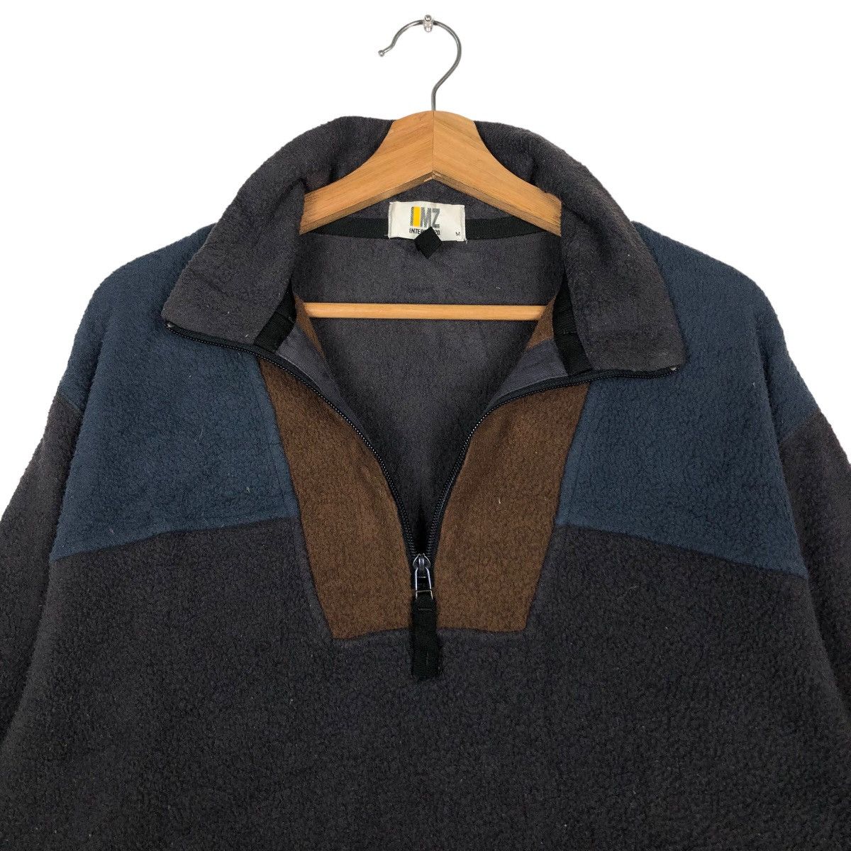 Japanese Brand Vintage Pull Over Anorak Jacket IMZ Intermezzo Issey Miyake Size US M / EU 48-50 / 2 - 13 Thumbnail