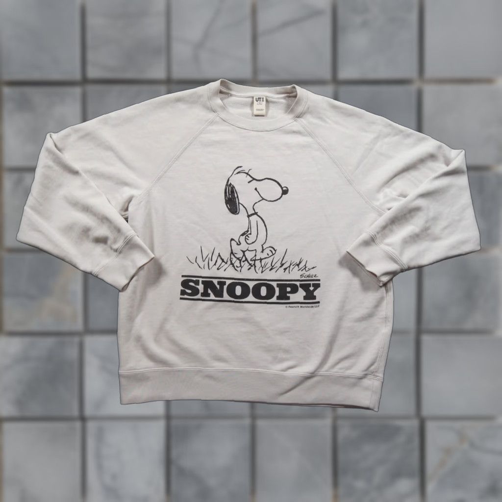 Uniqlo Uniqlo Sweatshirt Mens M White Crewneck Snoopy Peanuts Sweater Adult Size US M / EU 48-50 / 2 - 1 Thumbnail