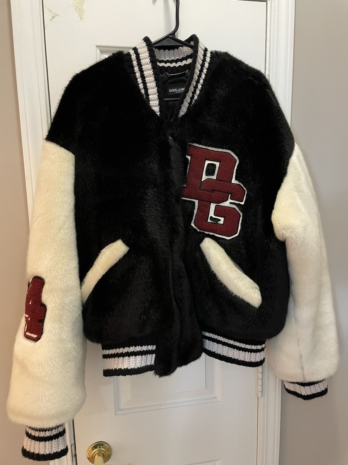 Dolce & Gabbana Dolce and gabbana faux fur jacket Size US L / EU 52-54 / 3 - 1 Thumbnail