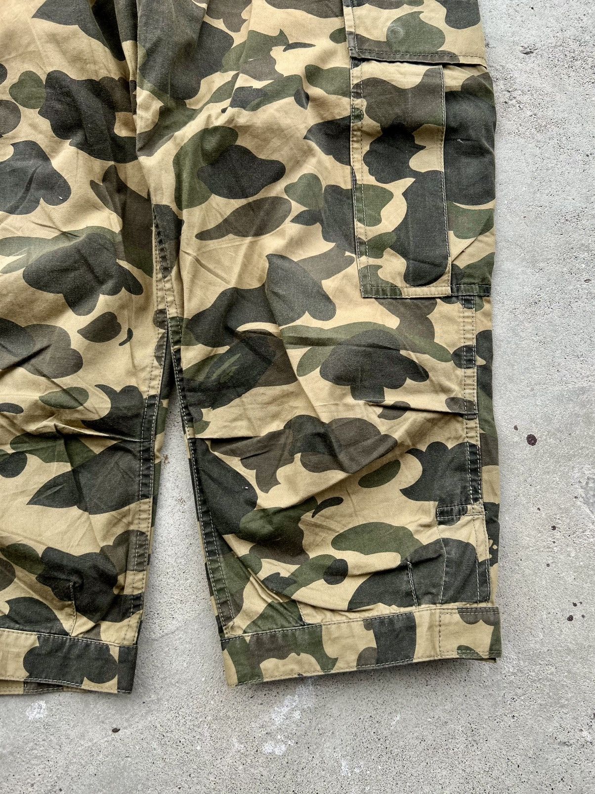 Bape CRAZY RARE BAPE NIGO FIRST CAMO CROPPED PANTS Size US 32 / EU 48 - 5 Thumbnail