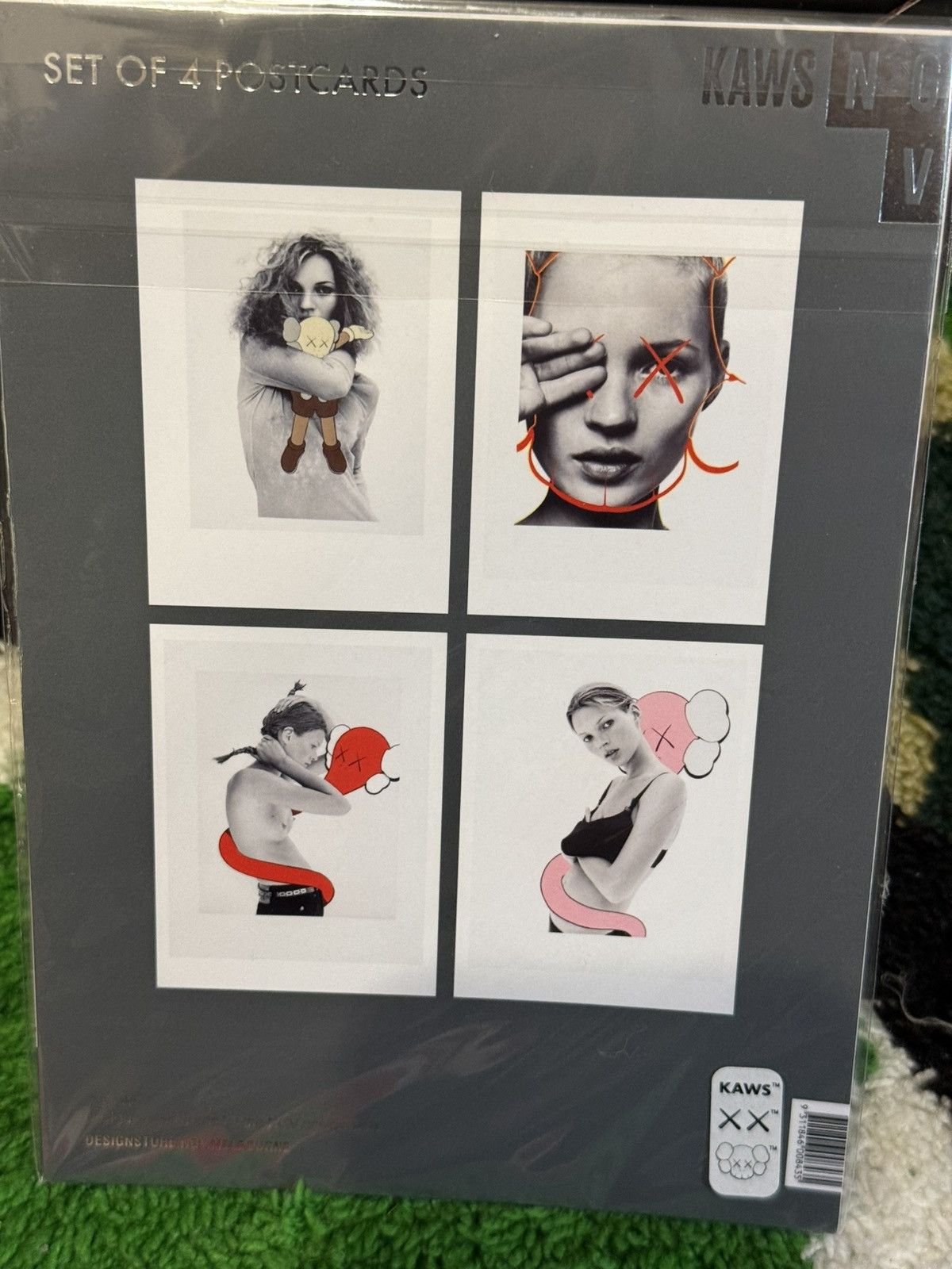 Kaws Kaws Postcard set of 4 Kate Moss Size ONE SIZE - 2 Thumbnail