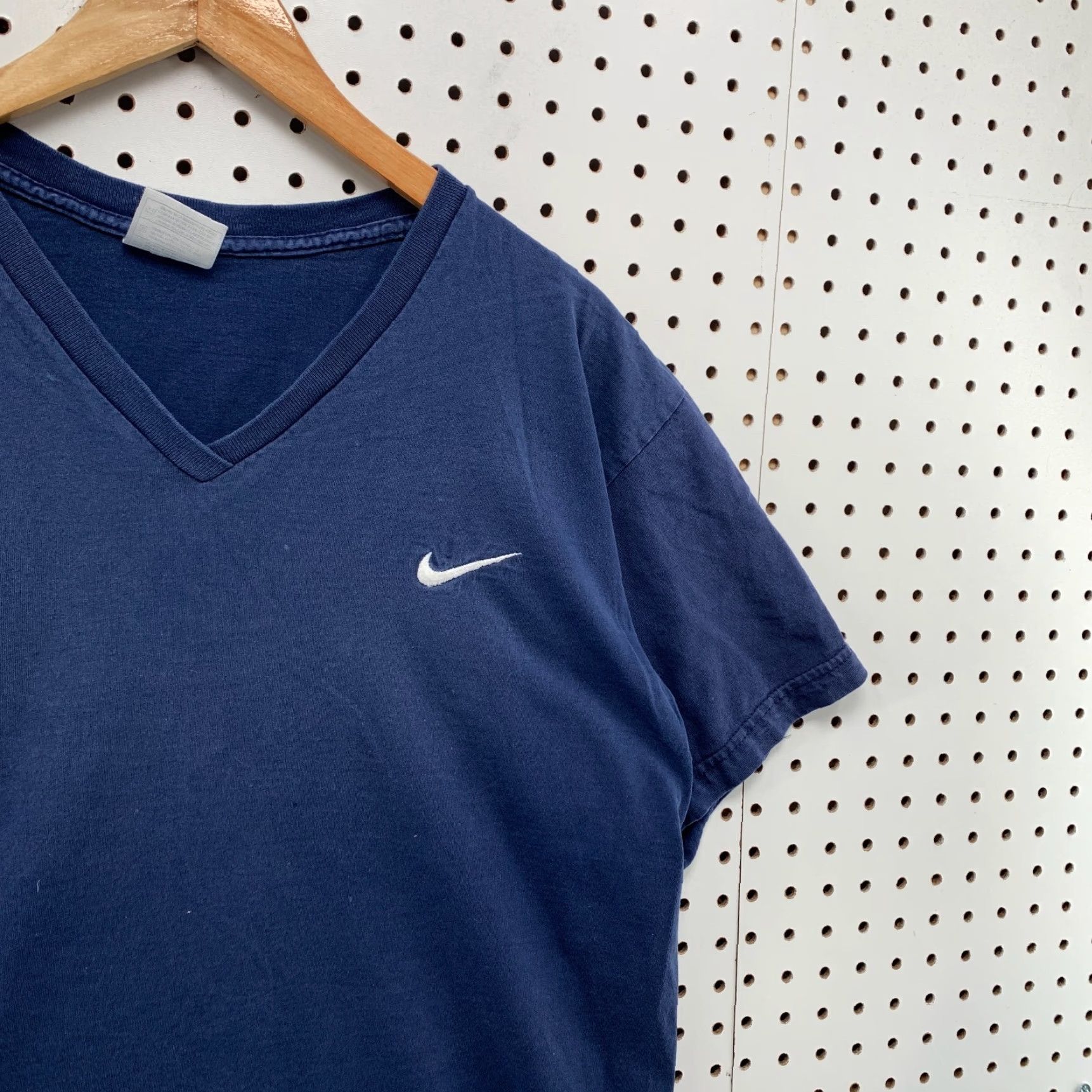 Nike VINTAGE Nike Essential Shirt Mens MEDIUM Blue White Swoosh 21x28 Size US M / EU 48-50 / 2 - 3 Thumbnail
