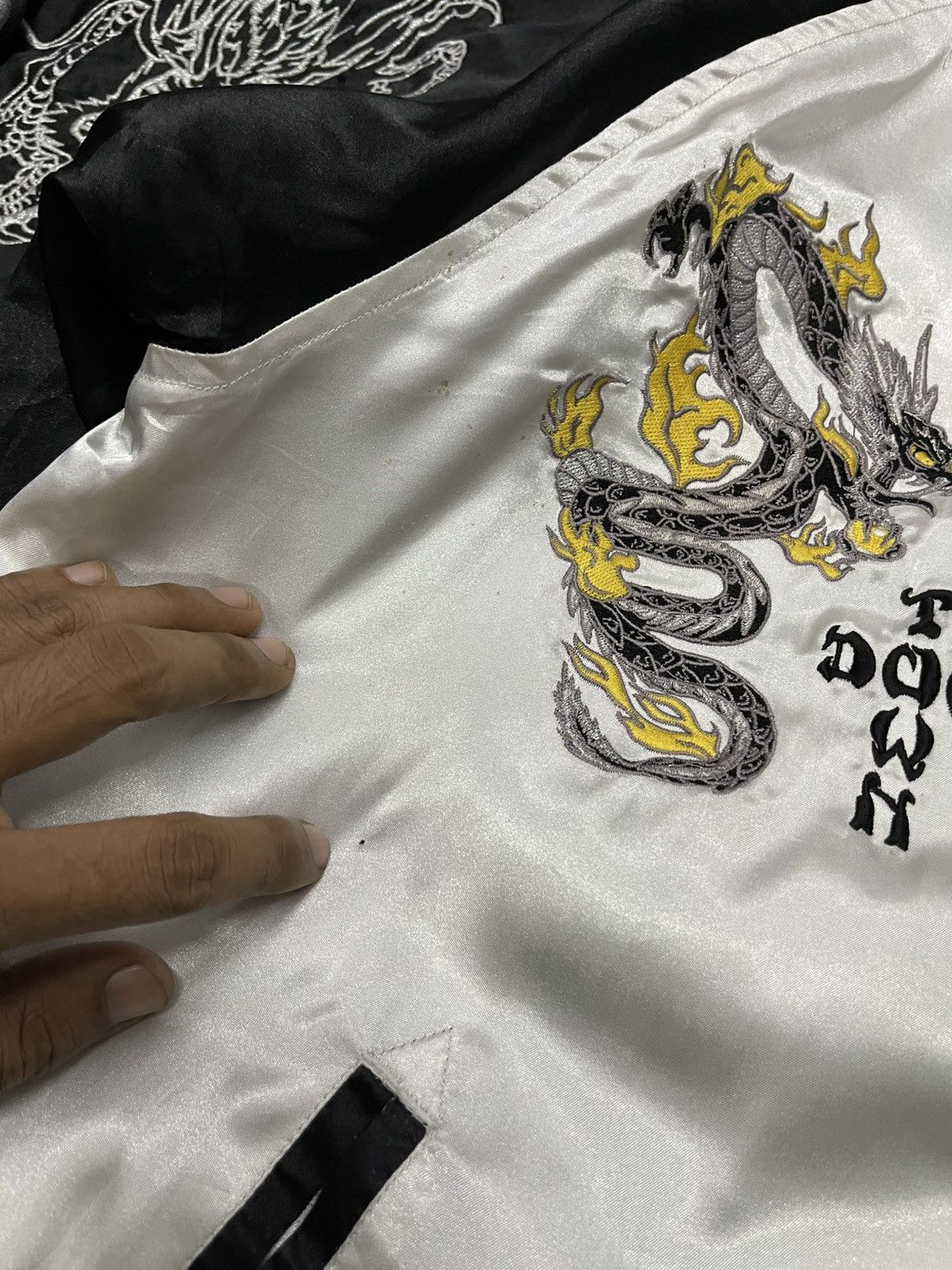 Dogtown 2000s DOGTOWN BLACK DRAGON SUKAJAN EMBROIDERED DRAGON RARE Size US XL / EU 56 / 4 - 12 Thumbnail