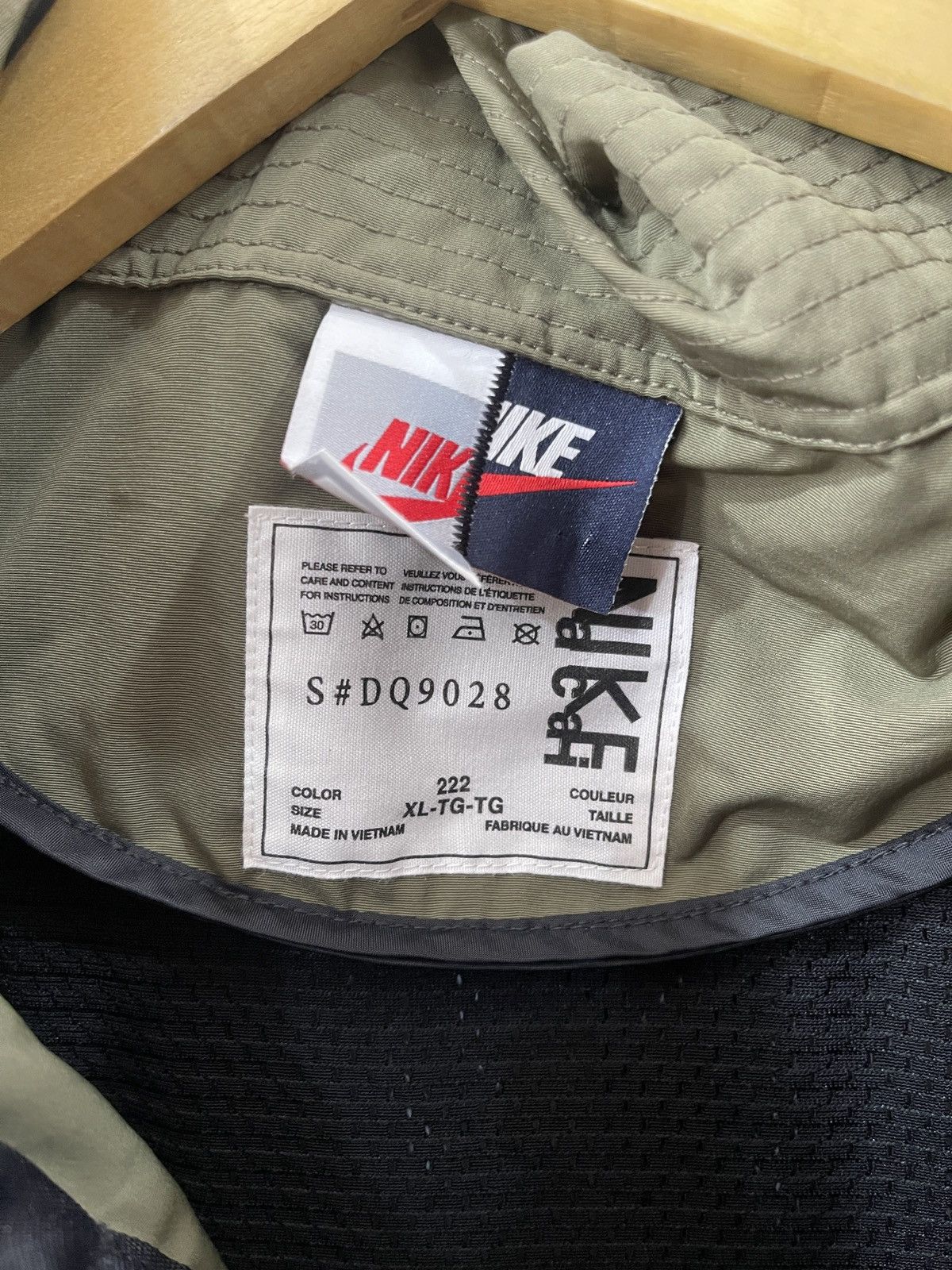 Nike × Sacai Nike x Sacai Trench Coat Jacket Hideen Hood Size XL Size US XL / EU 56 / 4 - 5 Thumbnail