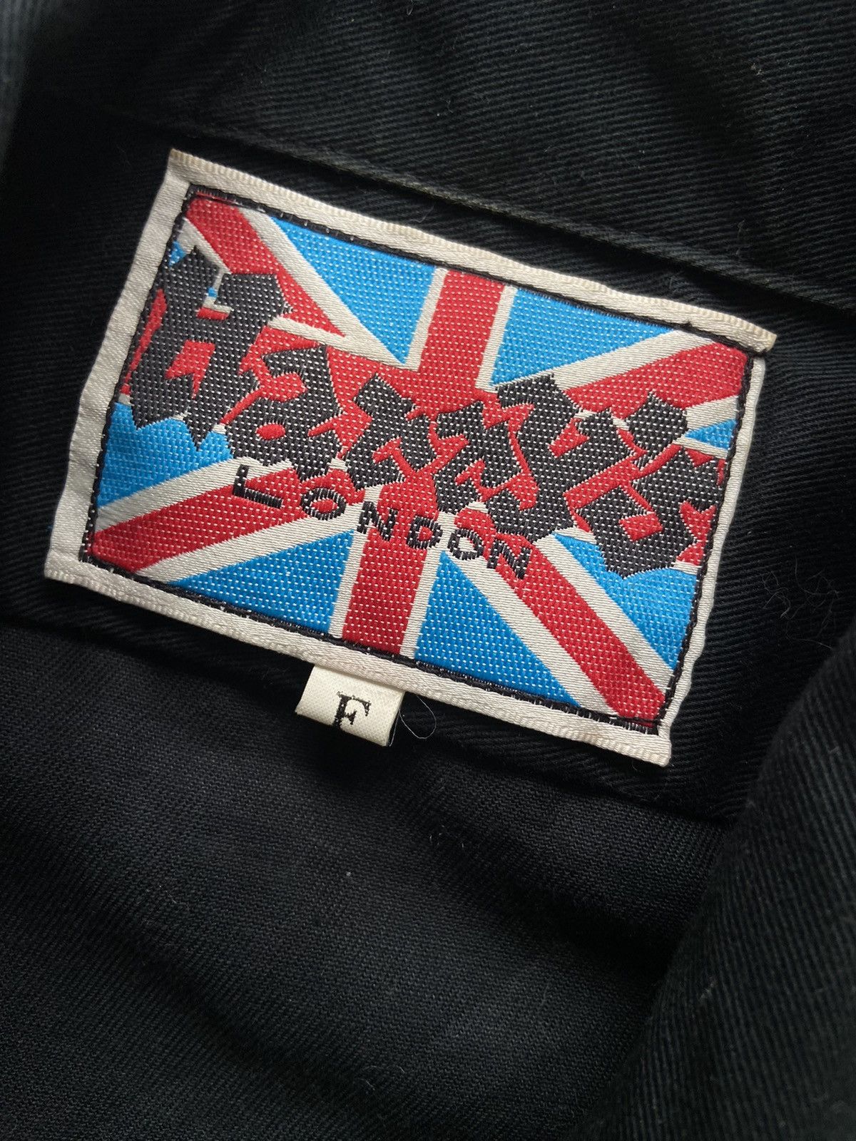 Japanese Brand Vintage Archive 1980’s Harry’s London Bondage Punk Shirt Size US L / EU 52-54 / 3 - 4 Thumbnail