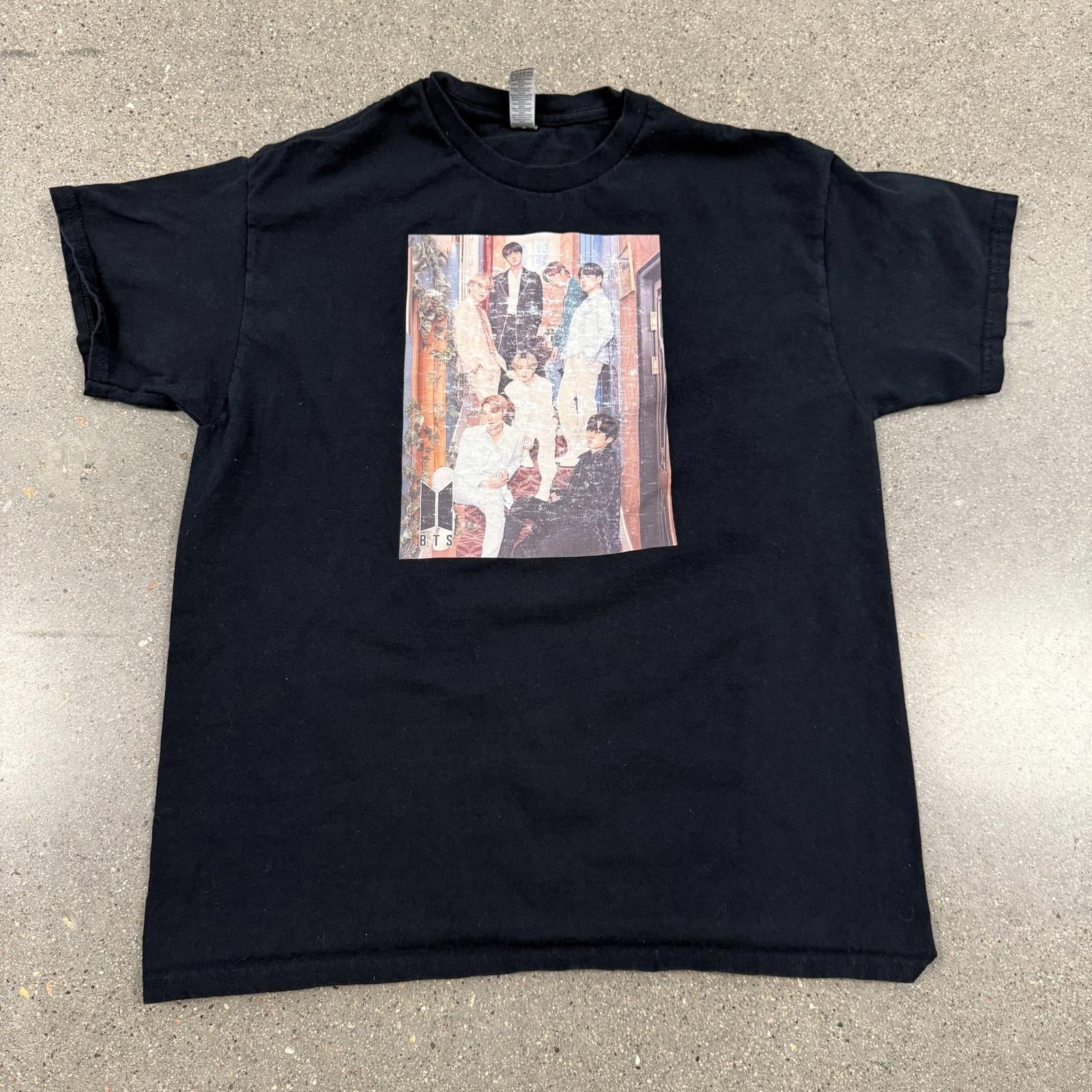 Designer VTG Authentic KPOP BTS Anniversary Tee - L Size US L / EU 52-54 / 3 - 1 Thumbnail
