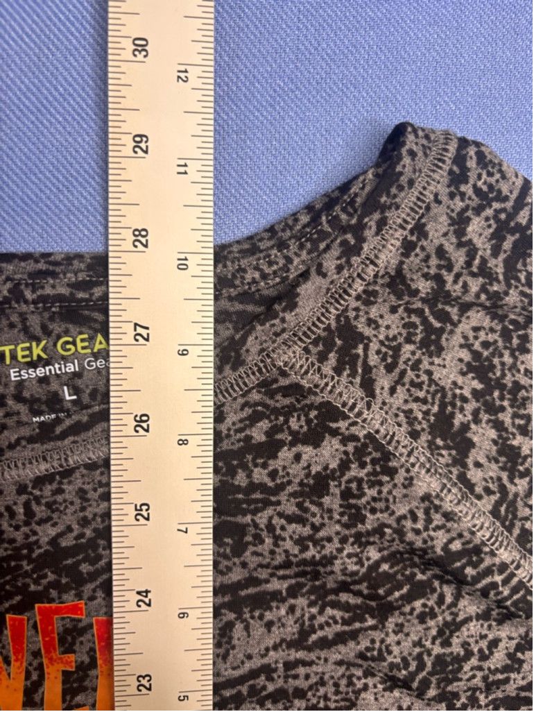 Tek Gear Women's Tek Gear Halloween Graphic Tee, Size L, Gray & Black Size L / US 10 / IT 46 - 5 Thumbnail