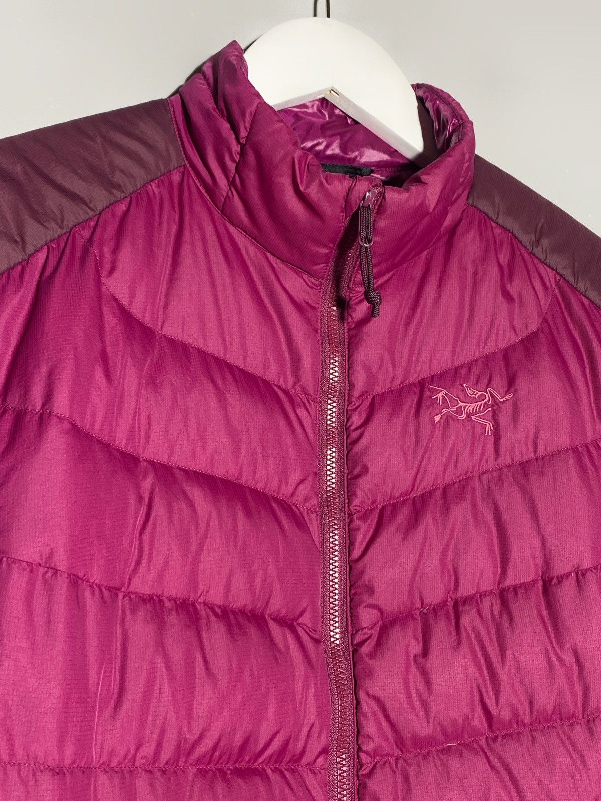 Arc'teryx Arcteryx Womens Cerium LT Pink Jacket Size M / US 6-8 / IT 42-44 - 3 Thumbnail