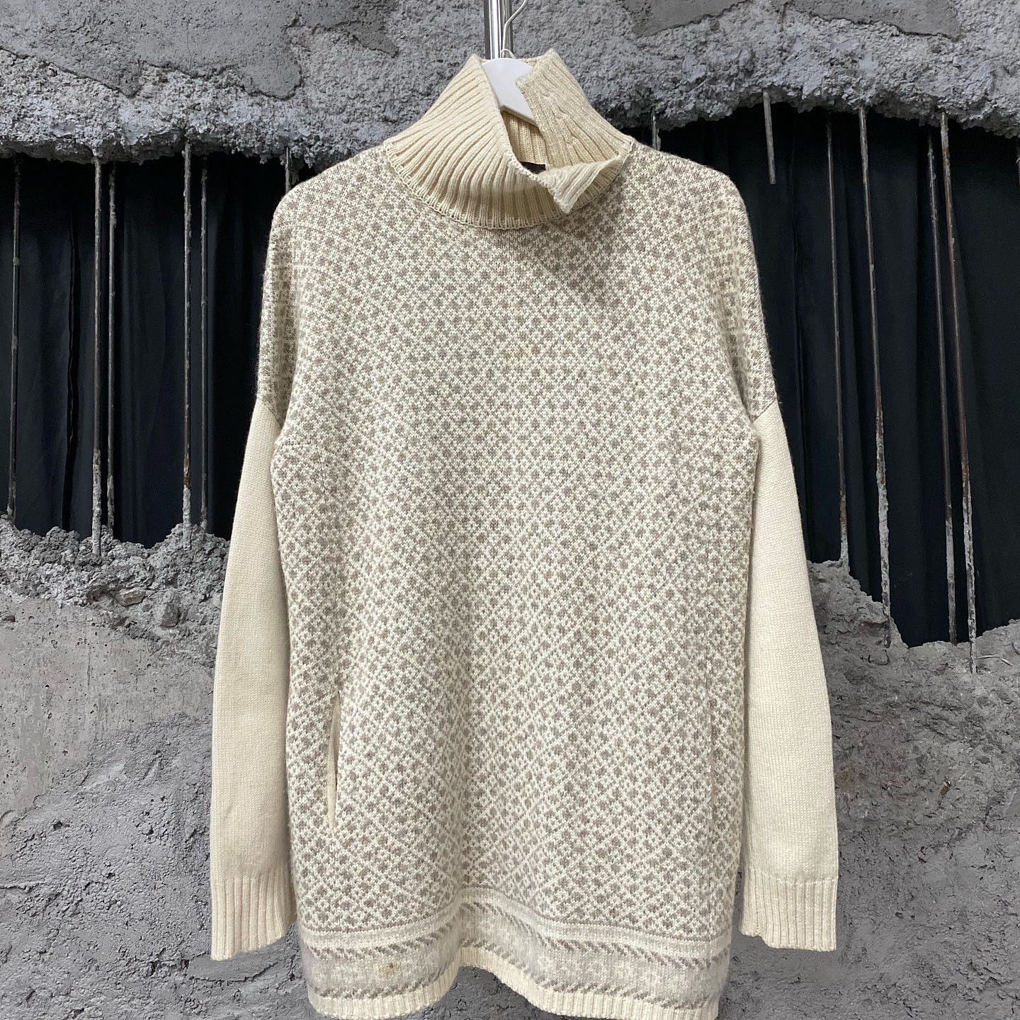 Loro Piana Loro Piana Patterned Cashmere Sweater Size 38 Size XS / US 0-2 / IT 36-38 - 1 Thumbnail