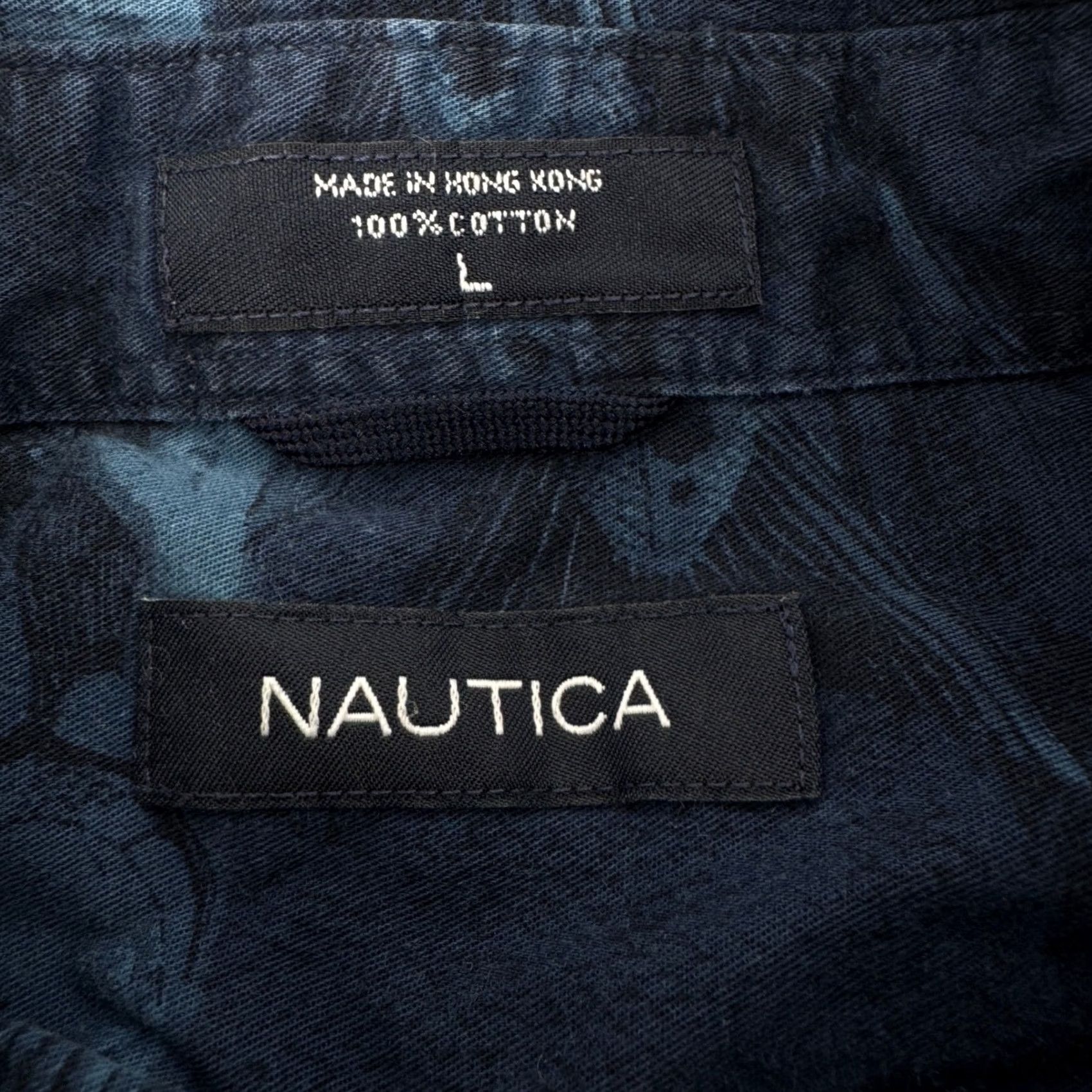 Nautica Vintage Nautica Shirt Short Sleeve Button-Down Blue Fish Print Mens Large Casual Summer Tropical Cotton Button-Up Theme: Tropical 90s Girls/Mens Size US L / EU 52-54 / 3 - 3 Thumbnail