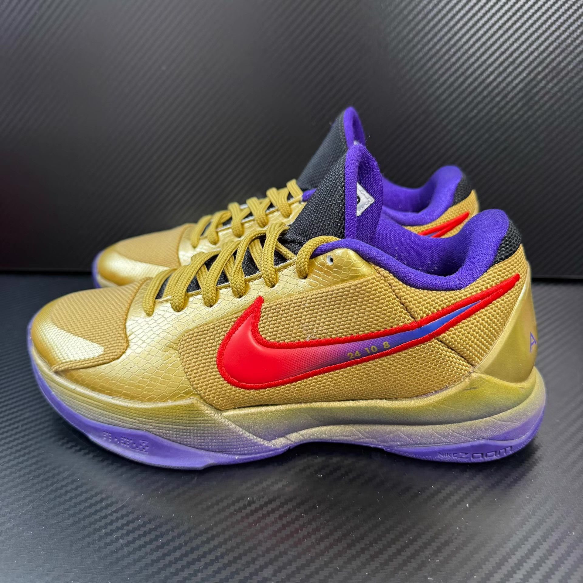 Nike Nike Kobe 5 x UNDEFEATED Q11 Size US 5.5 / EU 38 - 1 Thumbnail