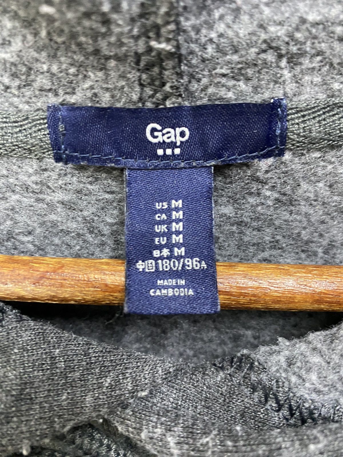 Gap Vintage Gap Hoodie Big Spellout Pullover Jumper Size Medium Size US M / EU 48-50 / 2 - 6 Thumbnail