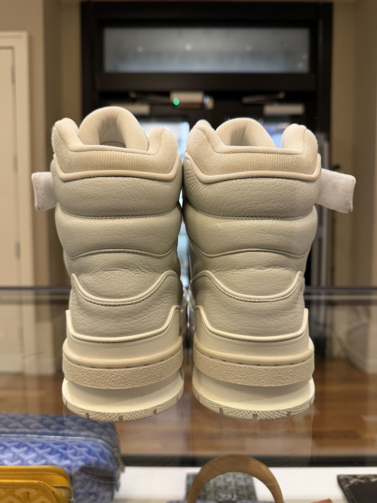 Louis Vuitton Louis Vuitton High Top Trainer Sneaker - White Size US 9.5 / EU 42-43 - 5 Thumbnail