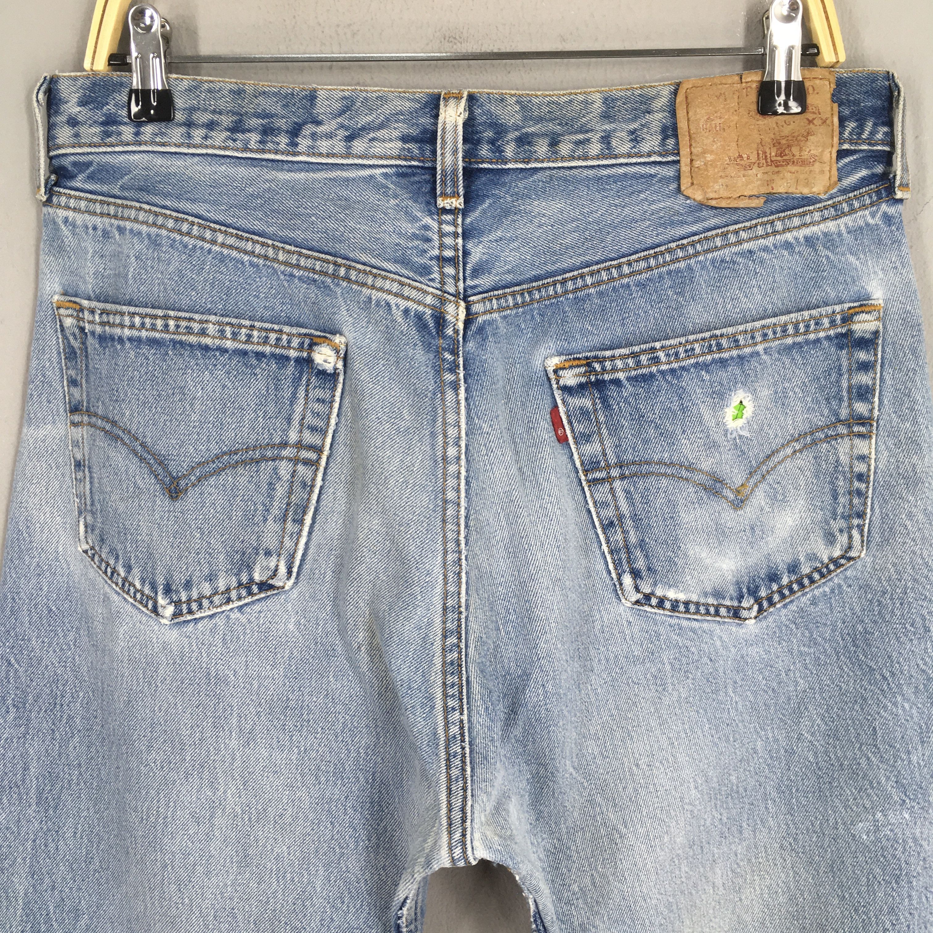Size 32x32 Vintage 1990s Levi's 501 Faded Blue Jeans