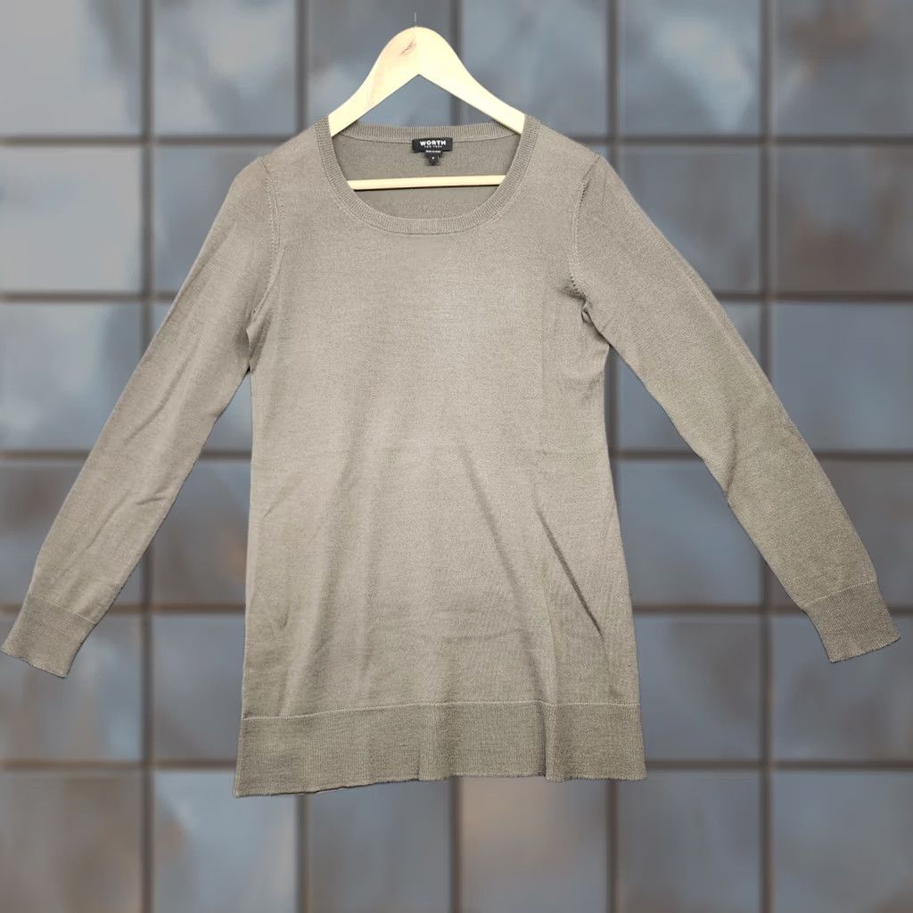 Vintage Keywords: Includes "Worth New York," "Womens," "P 100% Wool," "Lightweight Sweater," "Grey," "Tunic" - direct and specific Size S / US 4 / IT 40 - 1 Thumbnail