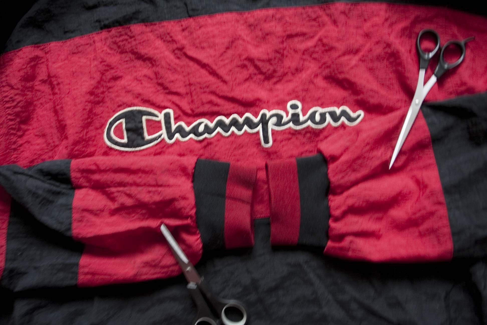 Champion × Vintage Champion Windbreaker Jacket Big Logo Vintage Size M Size US M / EU 48-50 / 2 - 4 Thumbnail