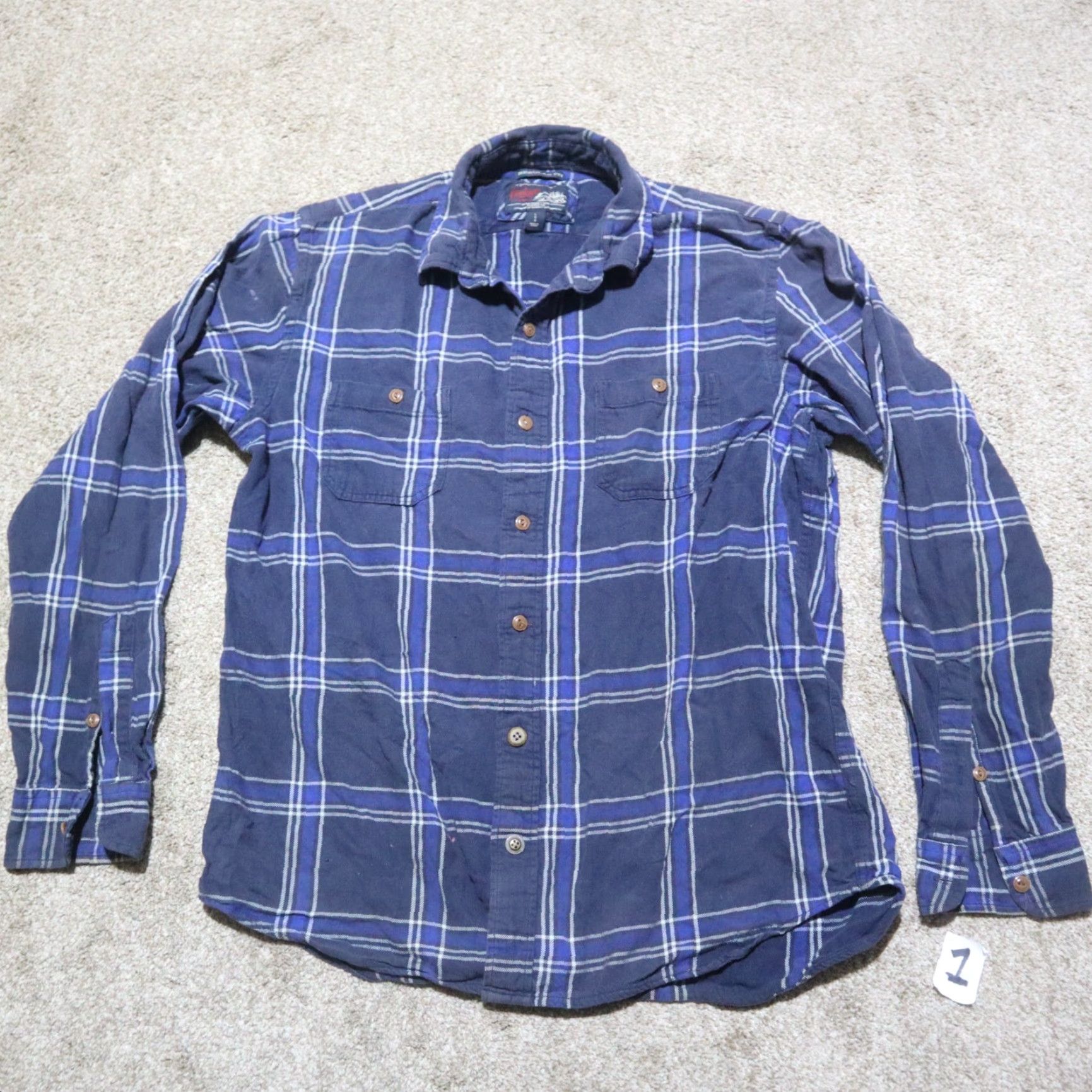 Old Navy VINTAGE Old Navy Shirt Blue Plaid Long Sleeve Button-Down Mens L Blue Button-Up Embroidered Pockets Outdoor 90s Theme Size US L / EU 52-54 / 3 - 2 Thumbnail