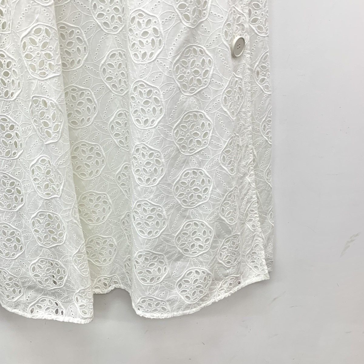 Valentino Valentino White Floral Hollow-out Wide-leg Pants K26WX Size 26" / US 2 / IT 38 - 4 Thumbnail