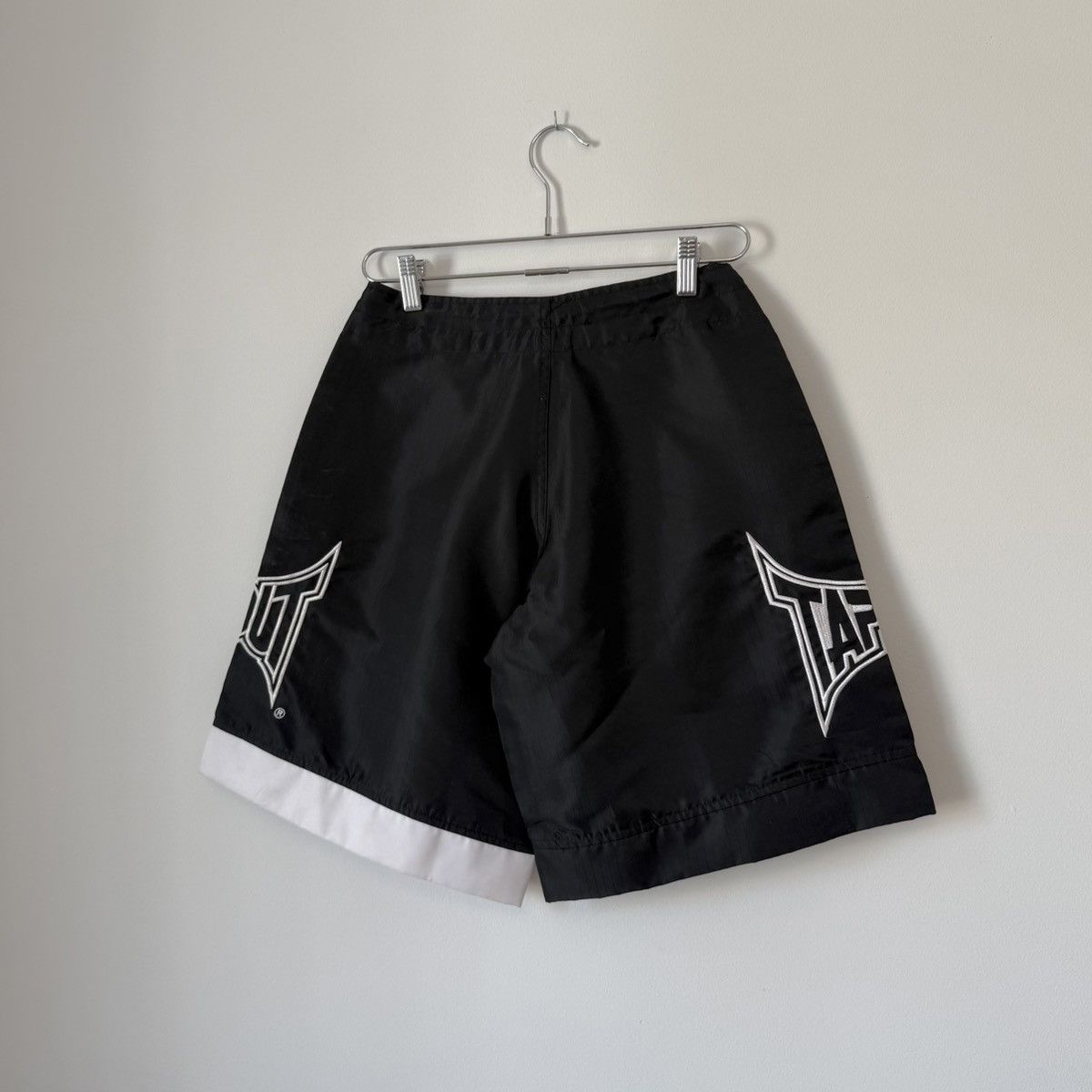 Tapout Vtg 2000s Tapout Logo MMA Fight Shorts Grunge Y2K ERD Size US 27 - 8 Thumbnail