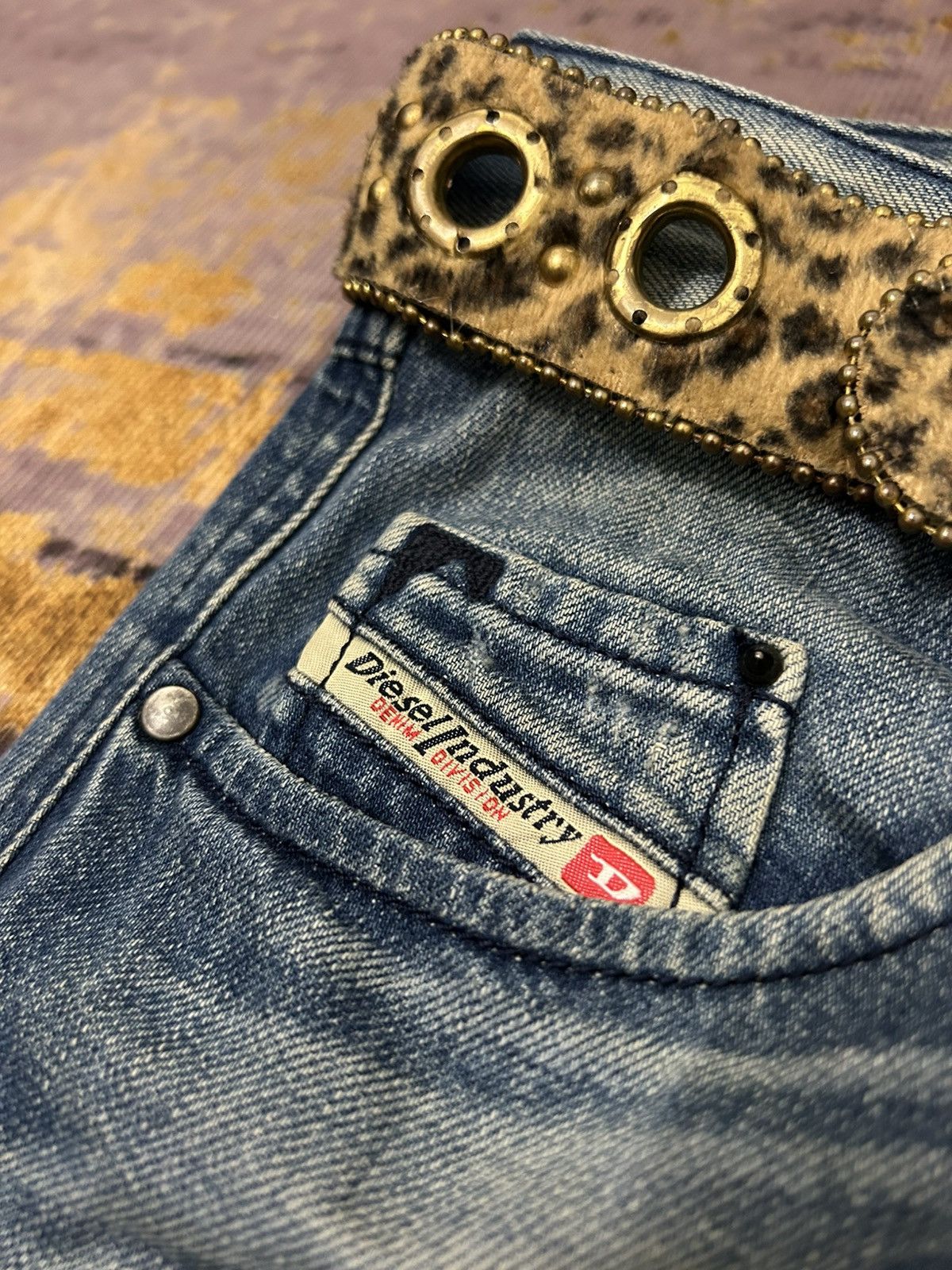 Diesel Diesel Vixy Blue Wash Flare Jeans Size US 28 / EU 44 - 10 Thumbnail