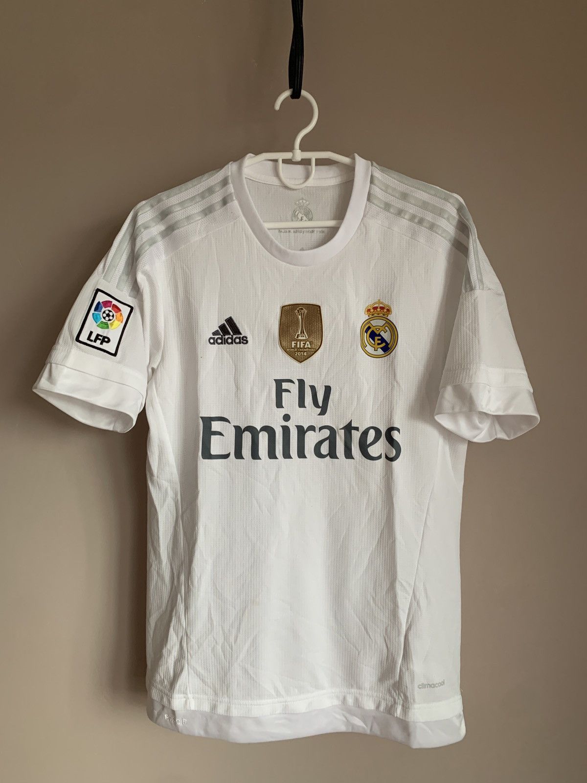 Adidas Real Madrid 2015 Home Football Shirt Adidas Soccer Jersey M Size US M / EU 48-50 / 2 - 1 Thumbnail