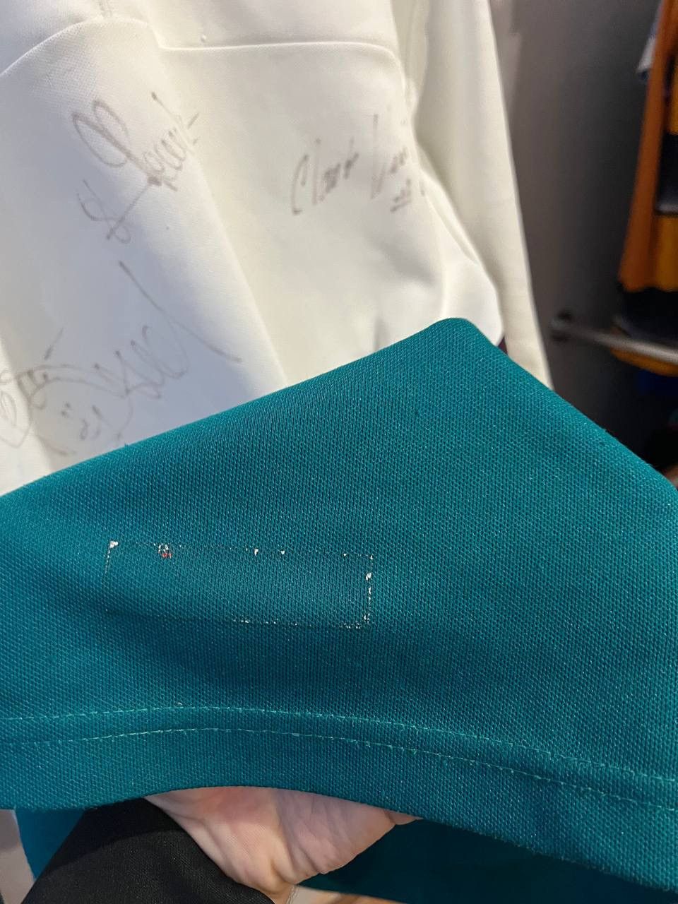 NHL 1993 ANAHEIM MIGHTY DUCKS SIGNED AUTOGRAPHED JERSEY CCM SZ l Size US L / EU 52-54 / 3 - 18 Thumbnail