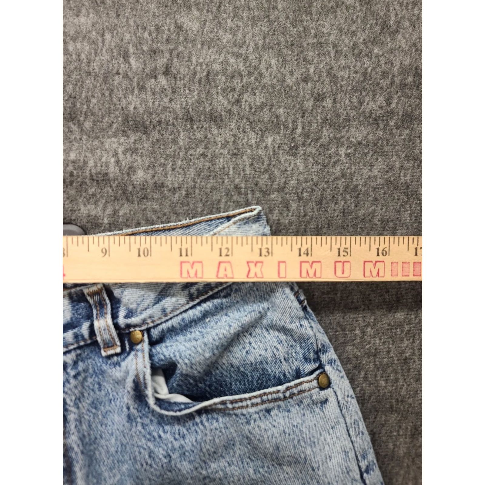 Levi's VINTAGE Levi's Jeans Womens Regular High Rise 13x31 Blue Denim 501 80s USA Slim Fit Mom Style Size 34" / US 12 / IT 48 - 5 Thumbnail