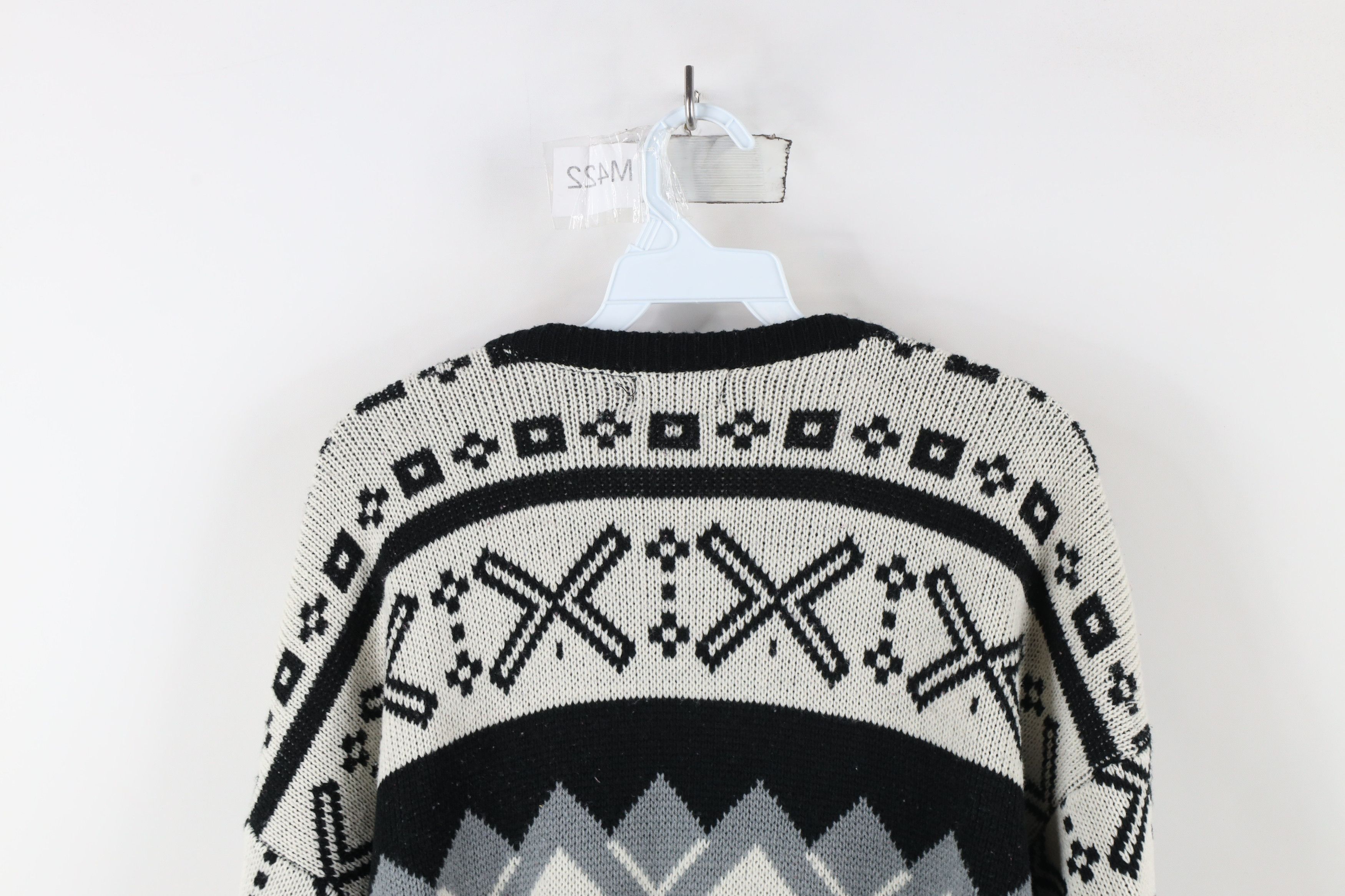 Vintage Vintage 90s Coogi Style Fair Isle Geometric Knit Sweater Size US L / EU 52-54 / 3 - 9 Thumbnail