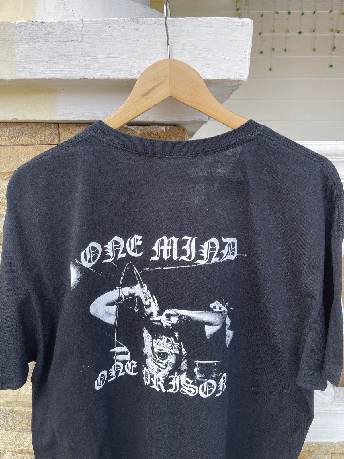 Band Tees Last🔥Vtg OVERPOWER One Mind One Prison Metal Band Tee Size US XL / EU 56 / 4 - 4 Thumbnail