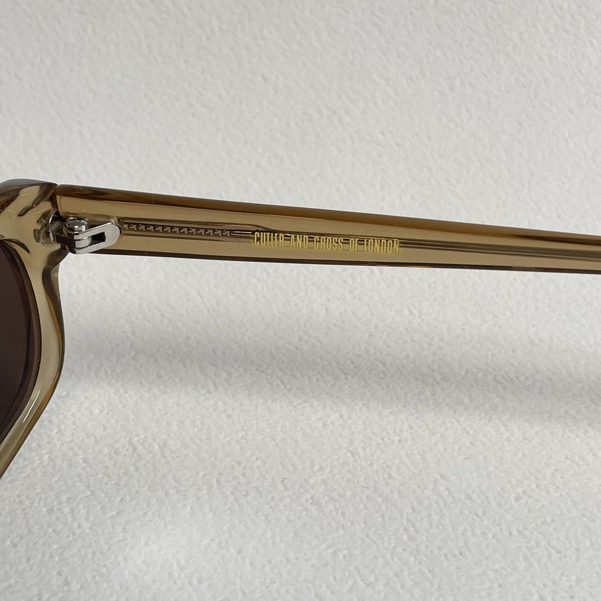 Cutler and Gross Translucent Honey Frame Vintage Sunglasses Size ONE SIZE - 11 Thumbnail