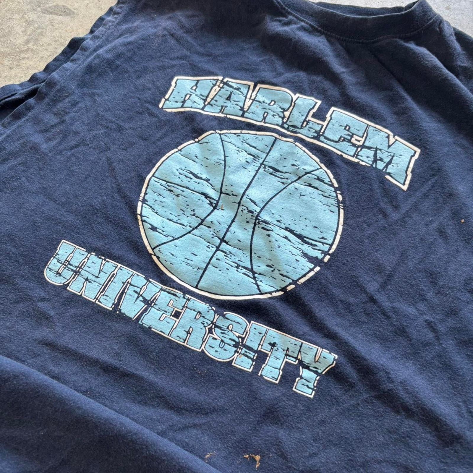 NBA × Vintage 90s Harlem University Sleeveless Basketball T-shirt Size US XL / EU 56 / 4 - 2 Thumbnail