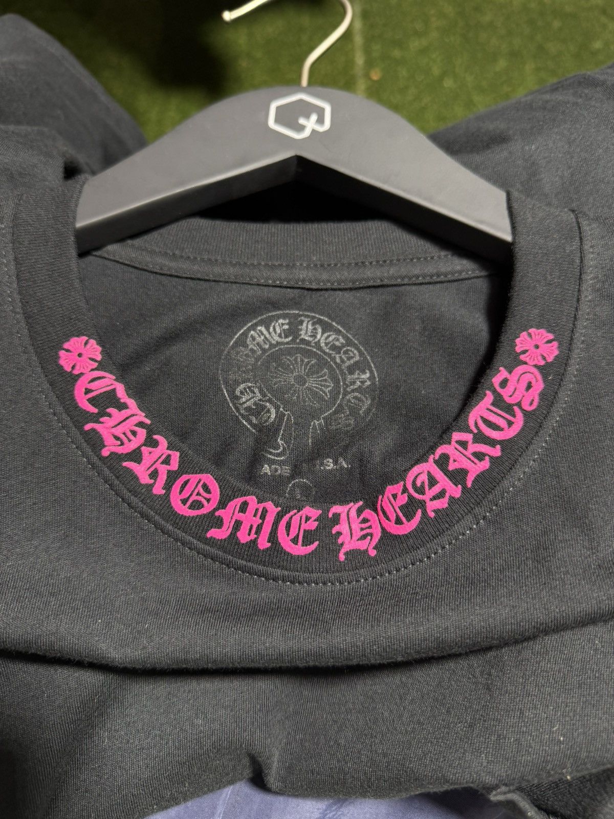 Chrome Hearts Chrome Hearts Black/Pink Neck Logo L/S Size US L / EU 52-54 / 3 - 4 Thumbnail