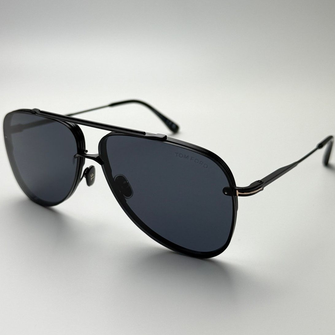 Tom Ford TOM FORD Sunglasses FT1071 01A Leon Shiny Black/Smoke Grey Size ONE SIZE - 7 Thumbnail