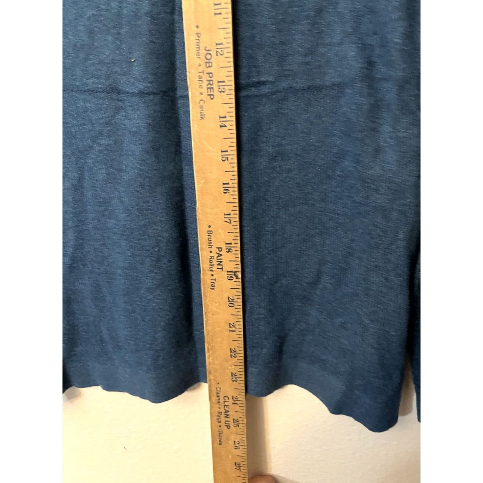 Old Navy Old Navy Women's Top Blue Round Neck Long Sleeve Rayon Blend M Crew Neck Tee Vintage: NO? Size M / US 6-8 / IT 42-44 - 4 Thumbnail